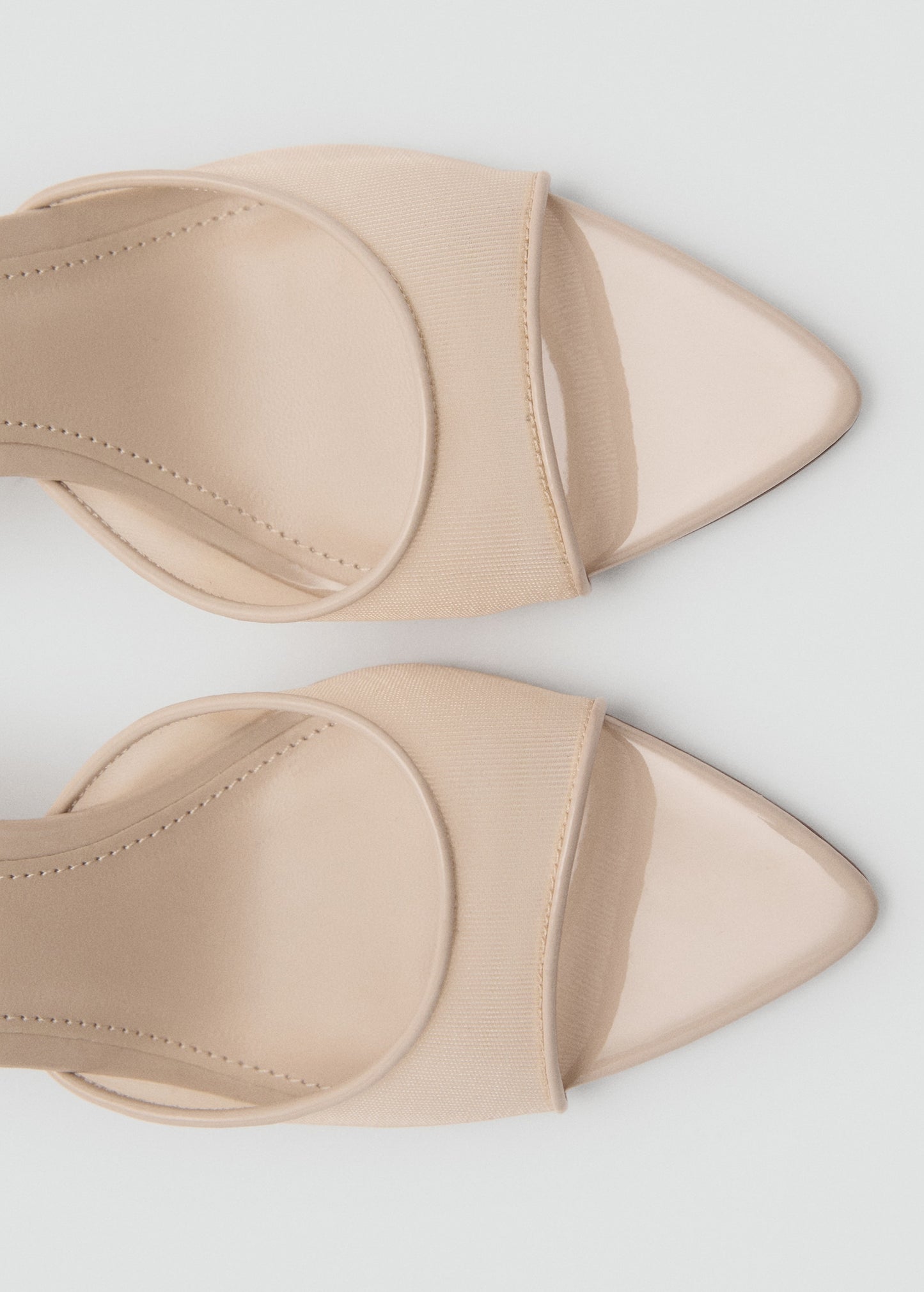 Pointed heel sandals