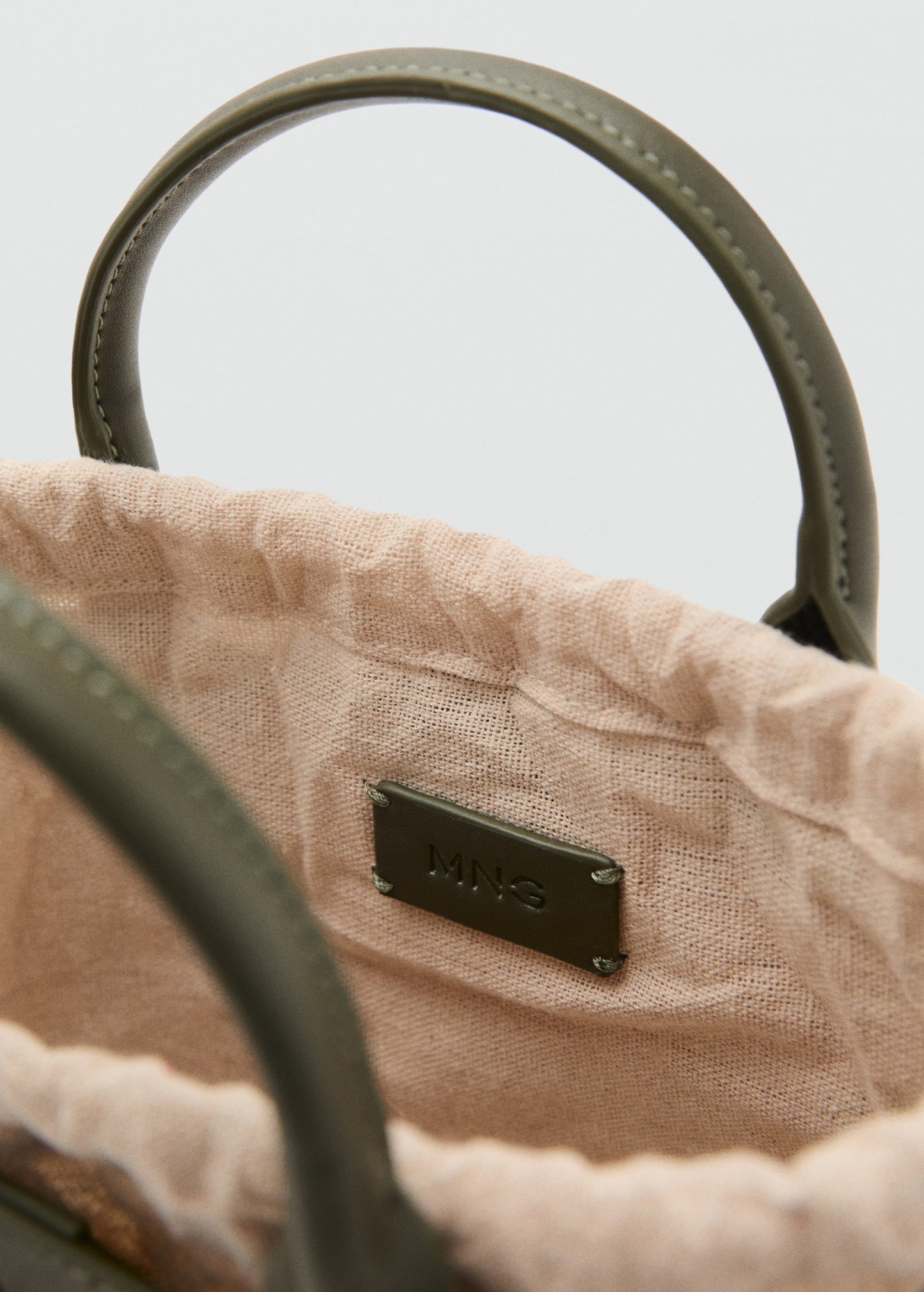Small double-handle natural fibre bag