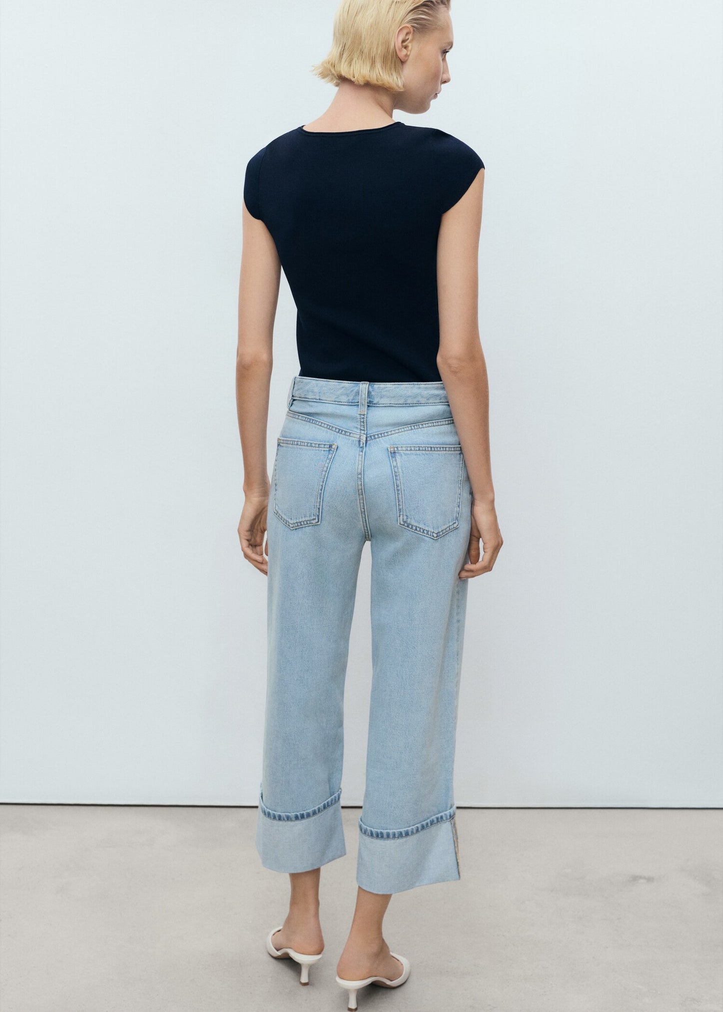 Wideleg jeans with turned-up hem