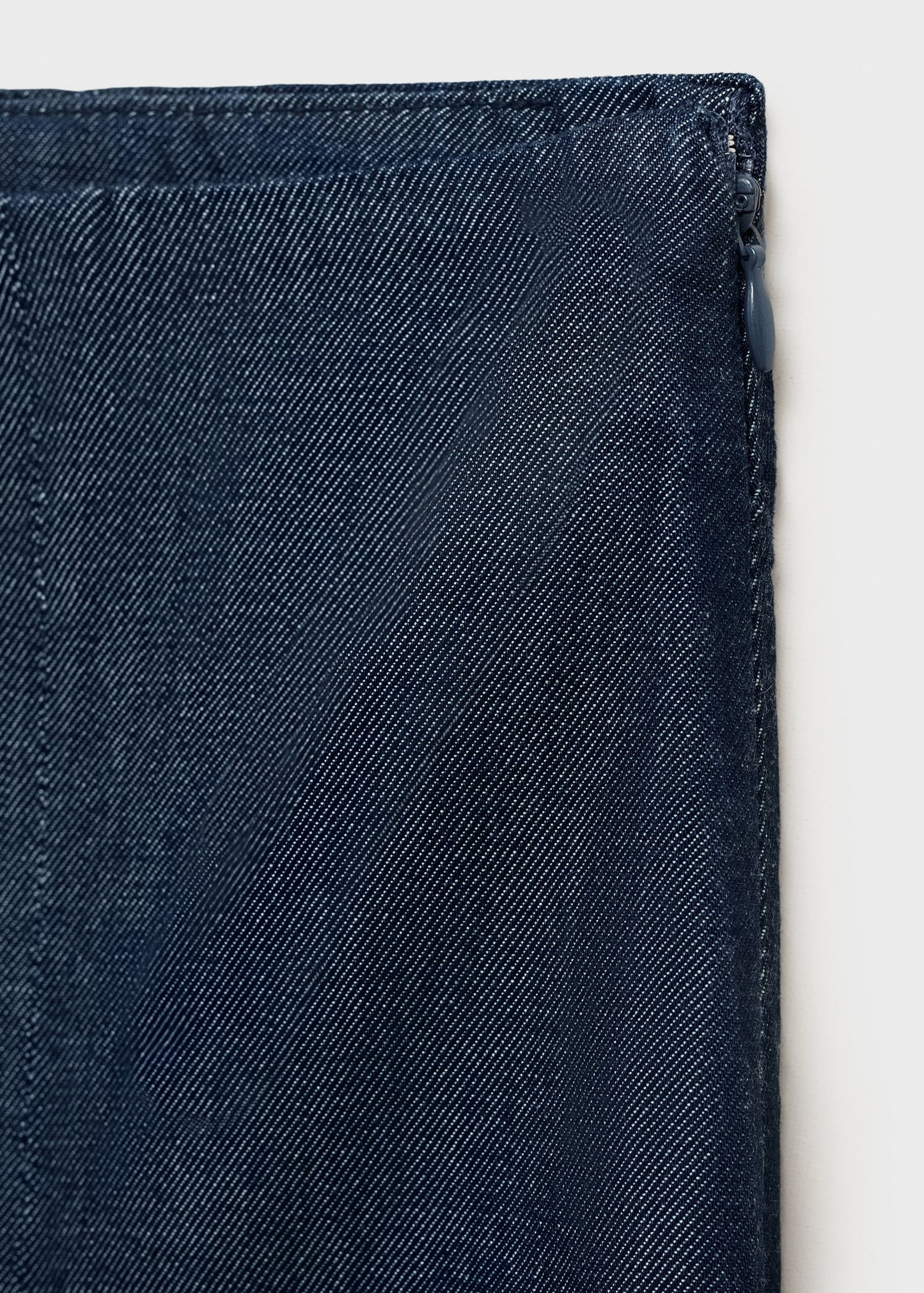 Pleated denim skirt