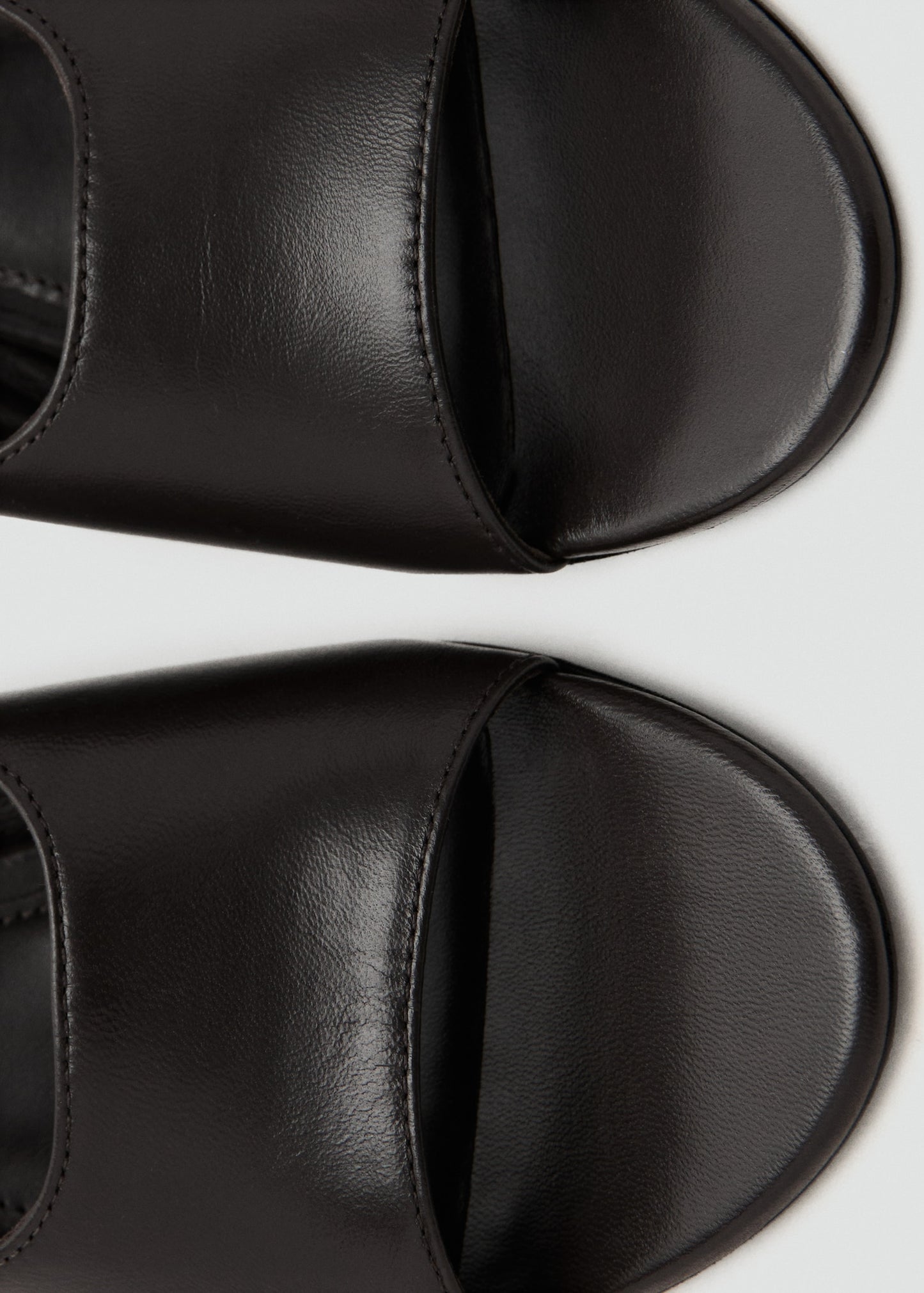 Leather wedge sandals