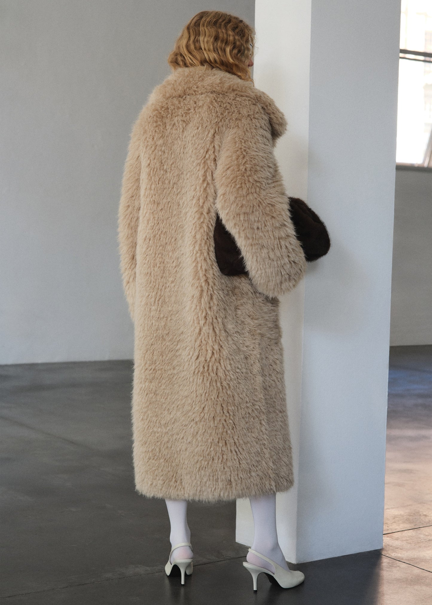 Long fur-effect coat