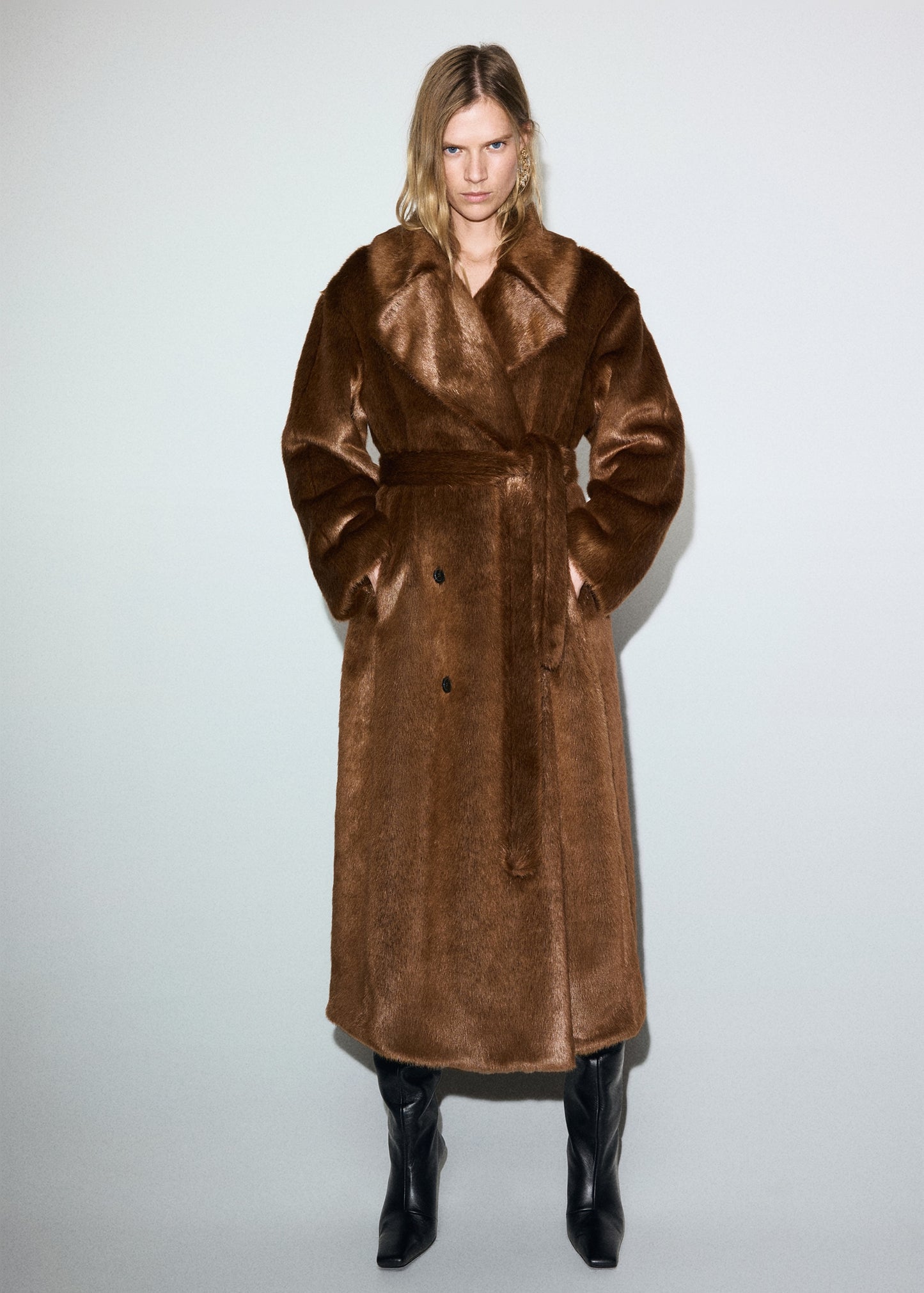 Fur-effect coat with belt