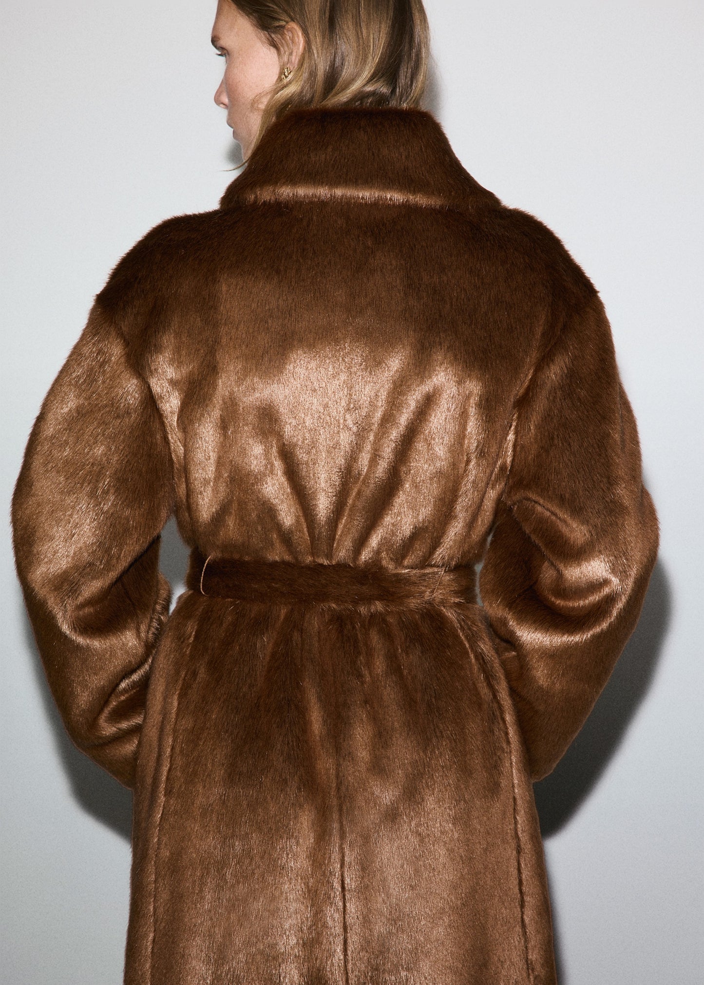 Fur-effect coat with belt