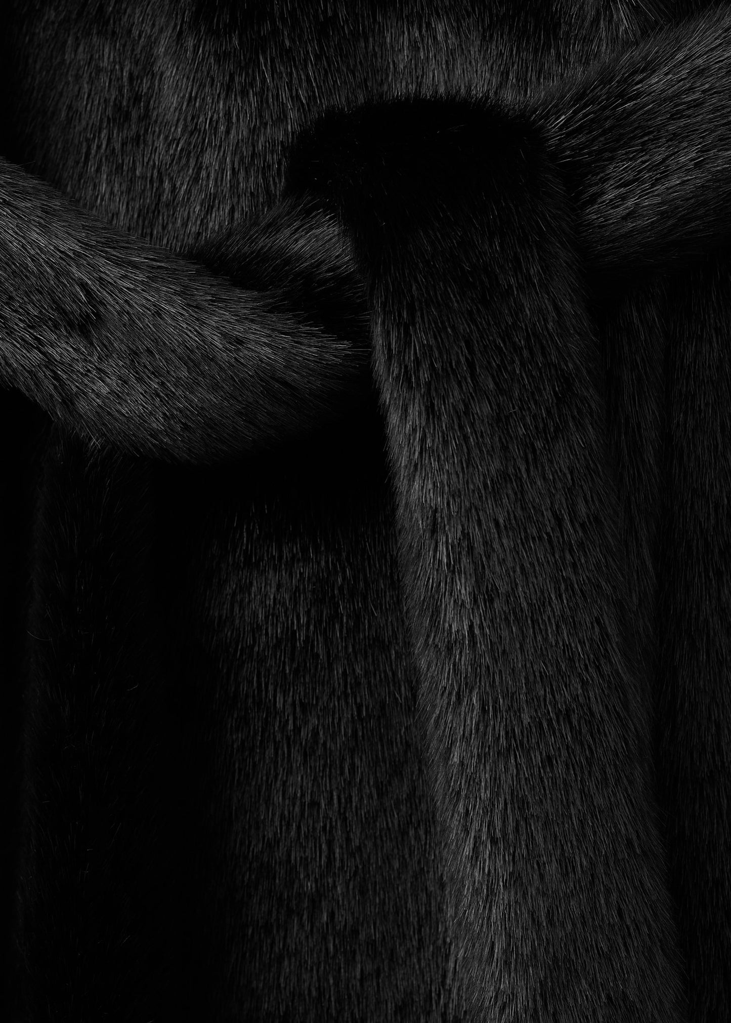 Fur-effect coat with belt