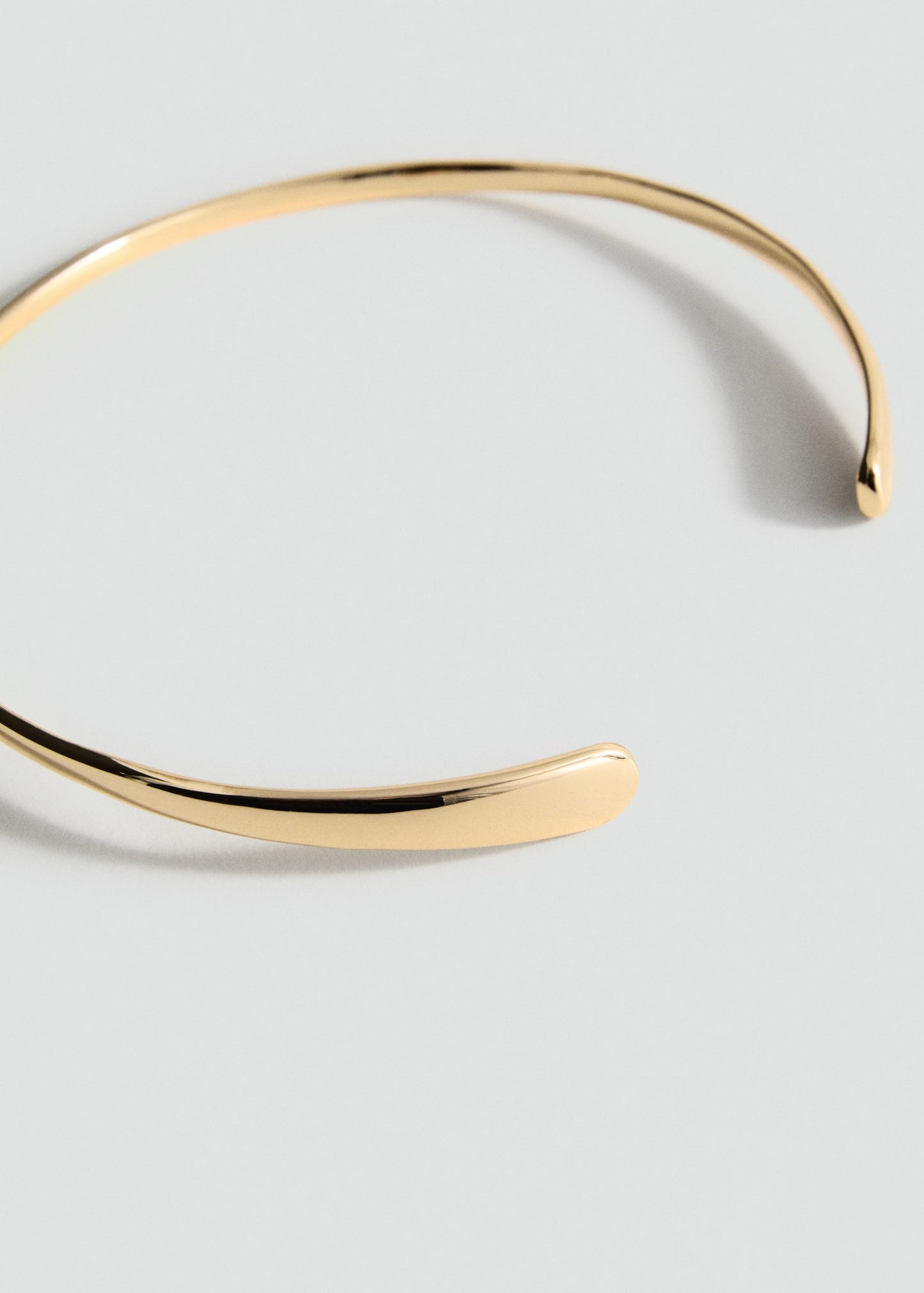 Rigid choker
