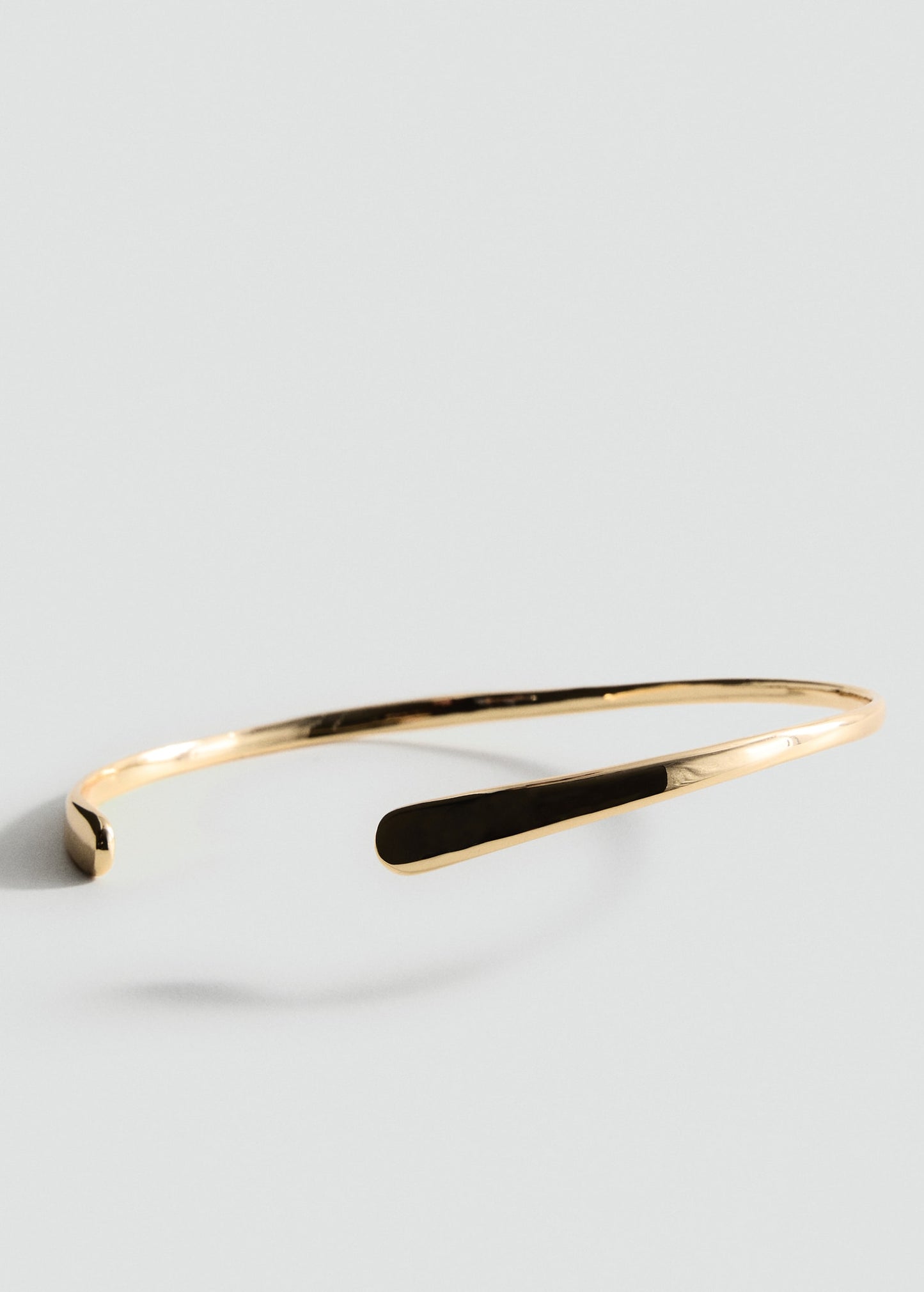 Rigid choker