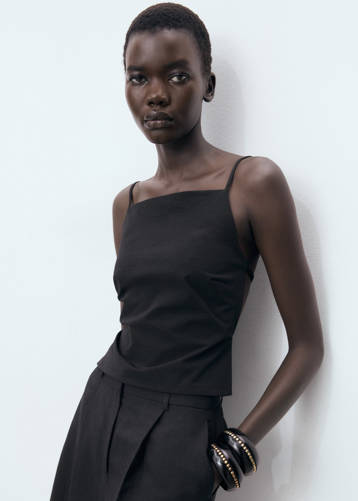 Open-back top