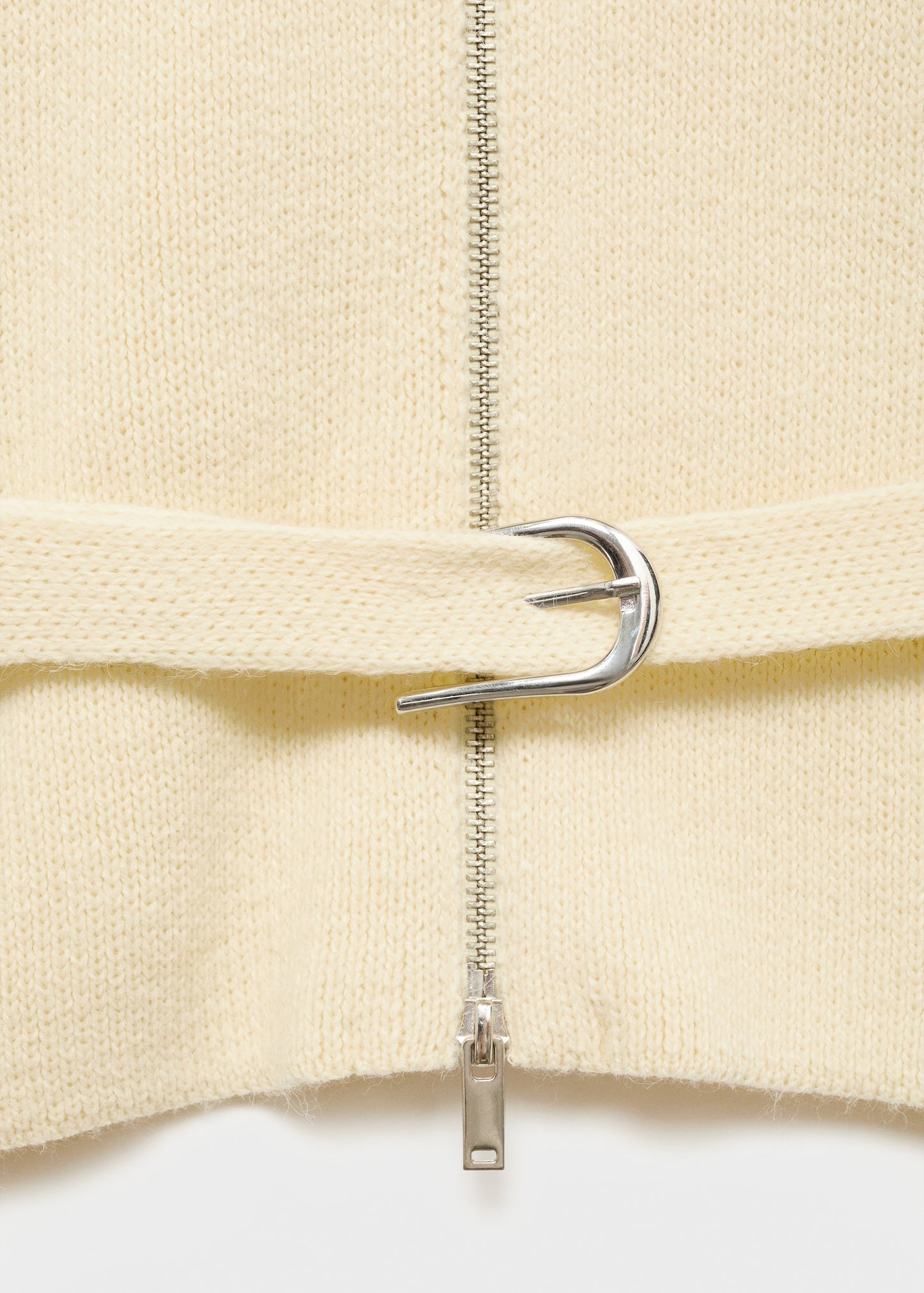 Knitted jacket with belt buckle