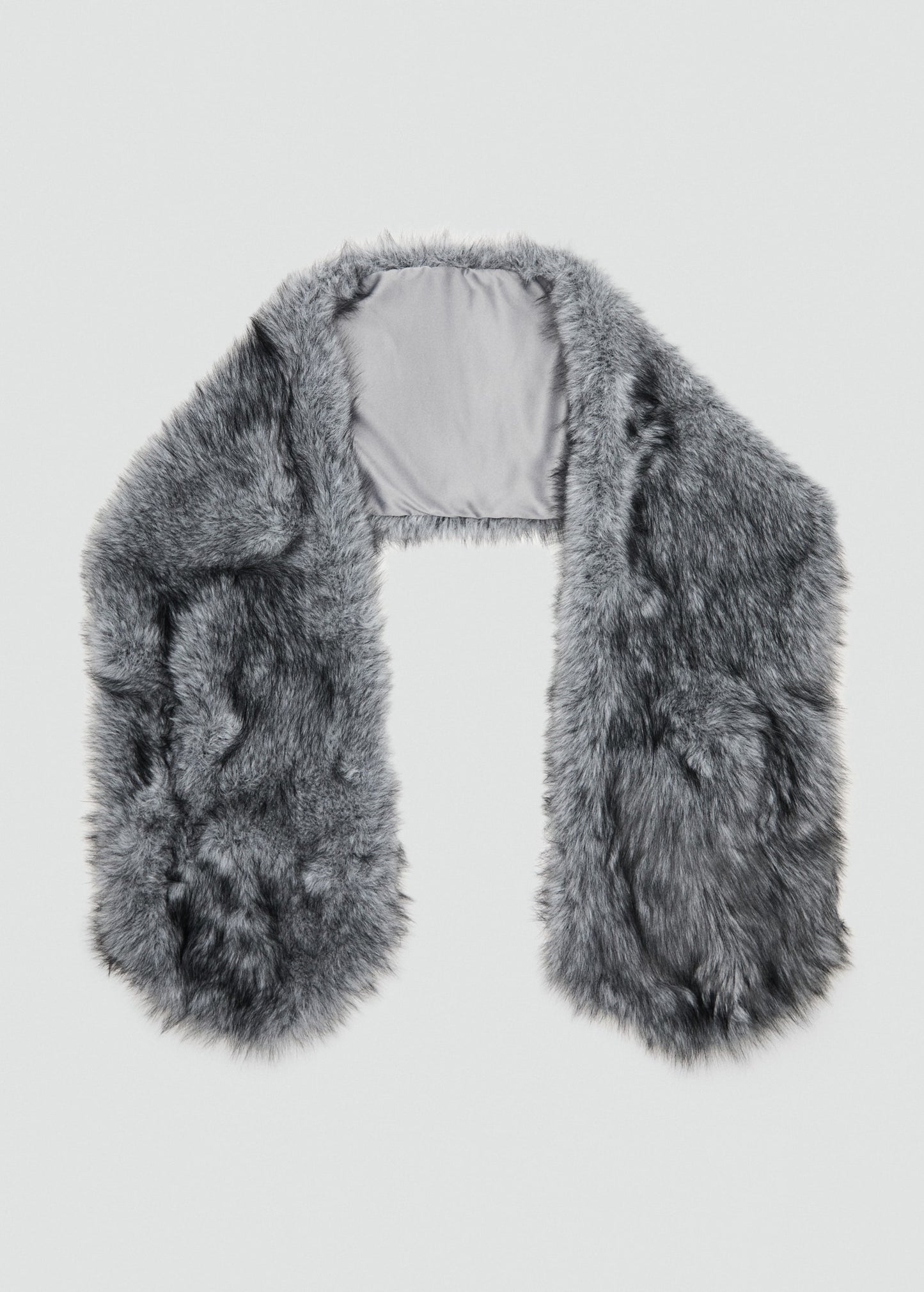 Fur-effect scarf