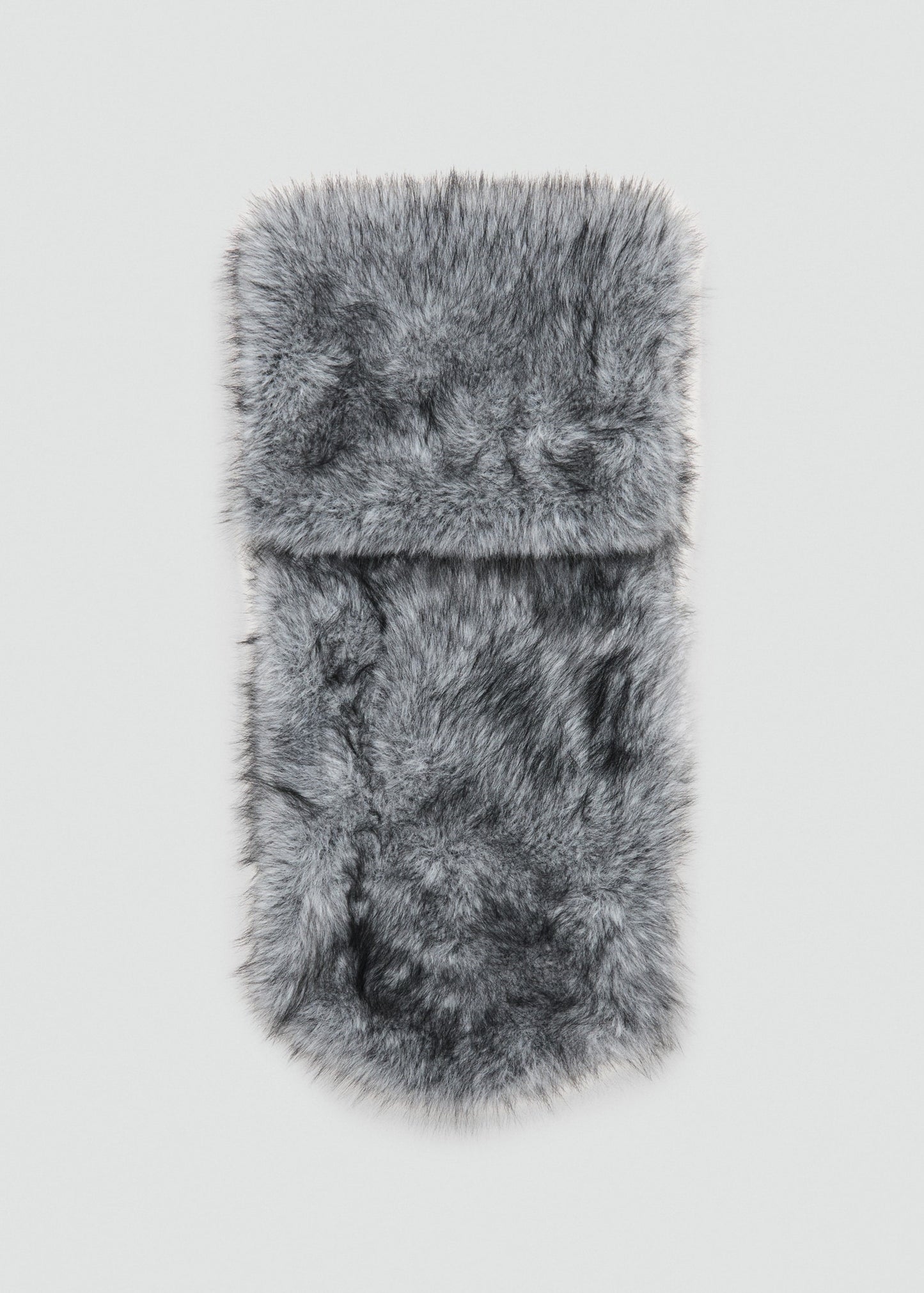 Fur-effect scarf