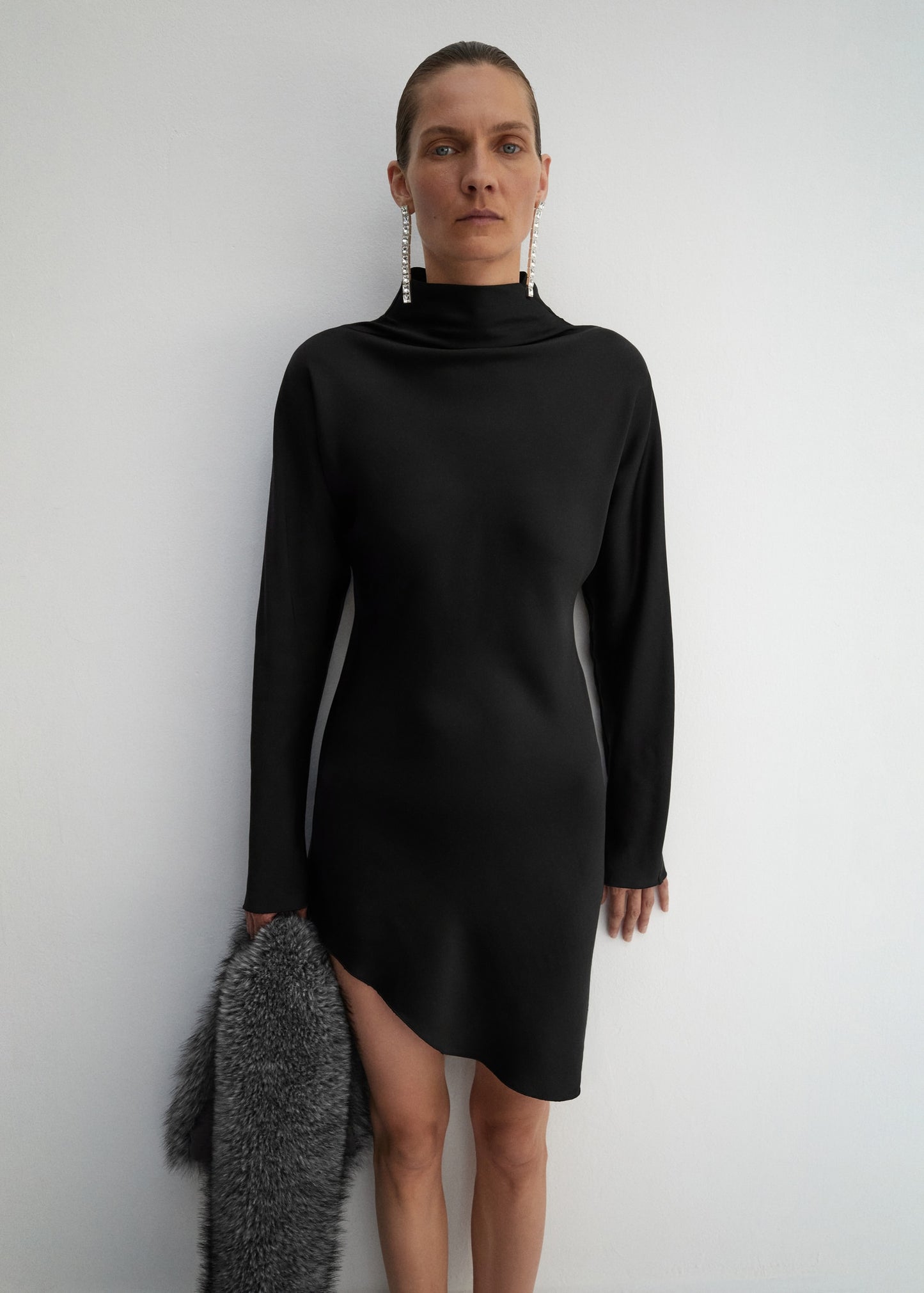 Asymmetrical satin-finish dress with asymmetrical hem