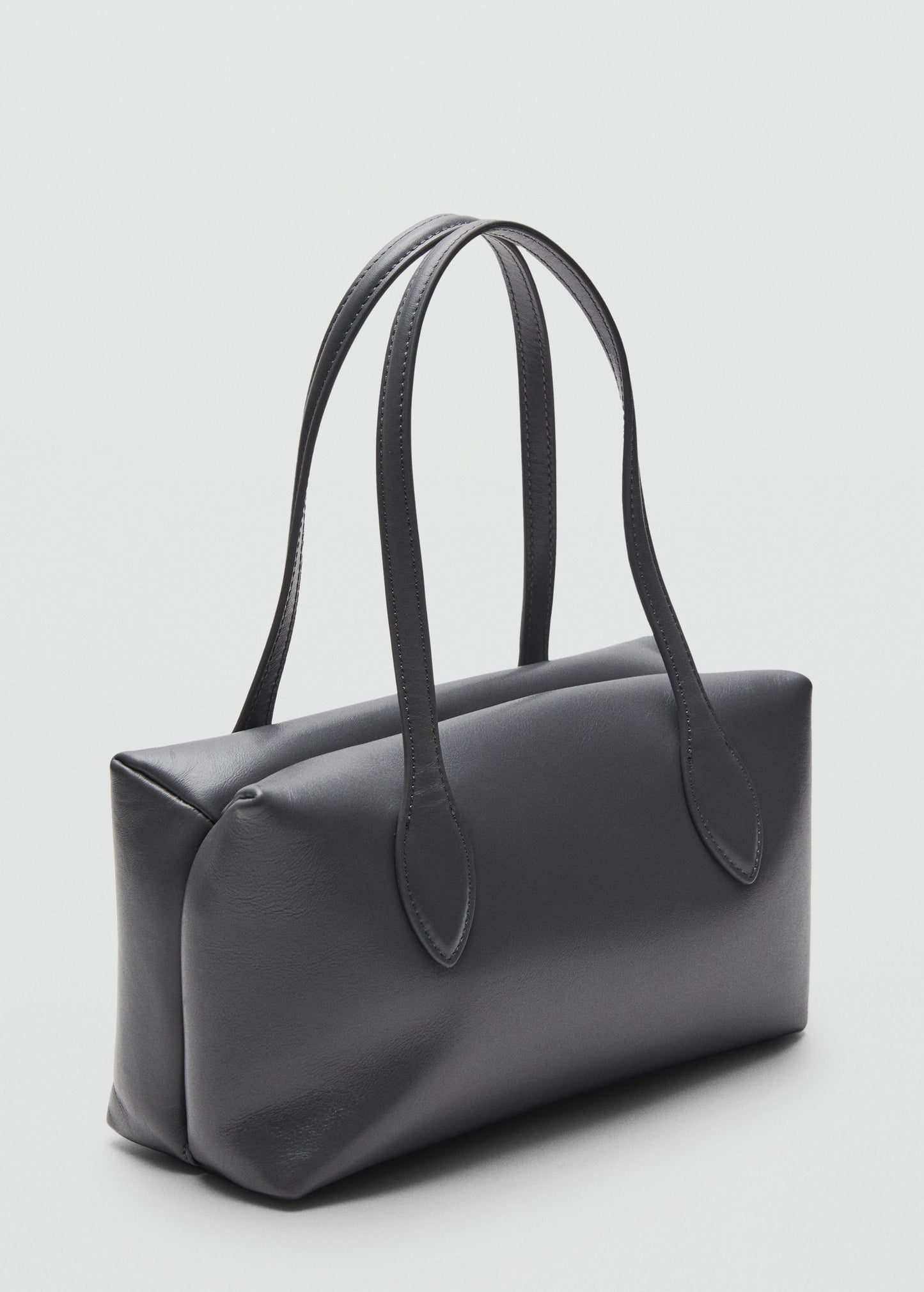 Quilted leather shoulder bag