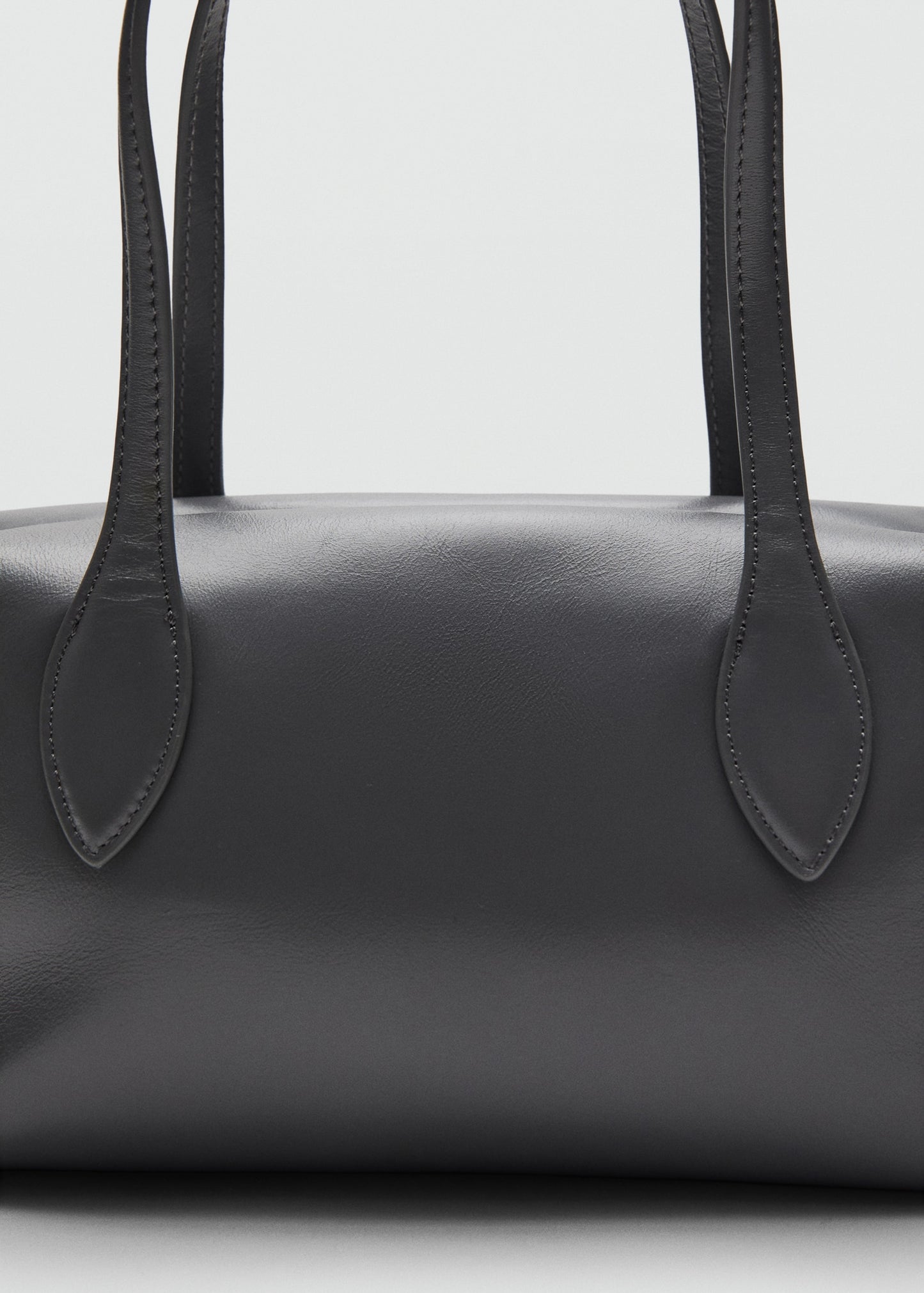 Quilted leather shoulder bag