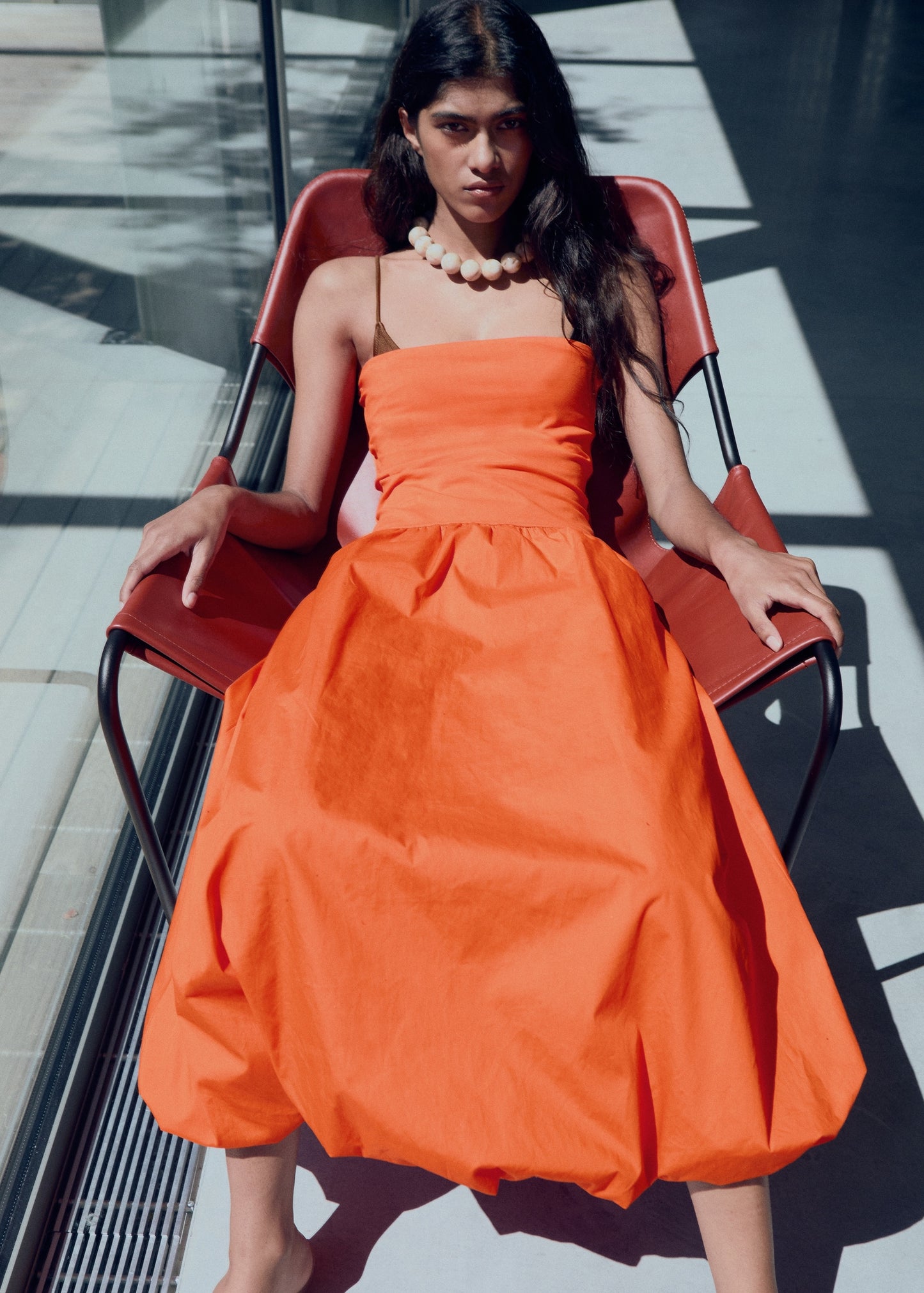 Balloon-effect strapless dress
