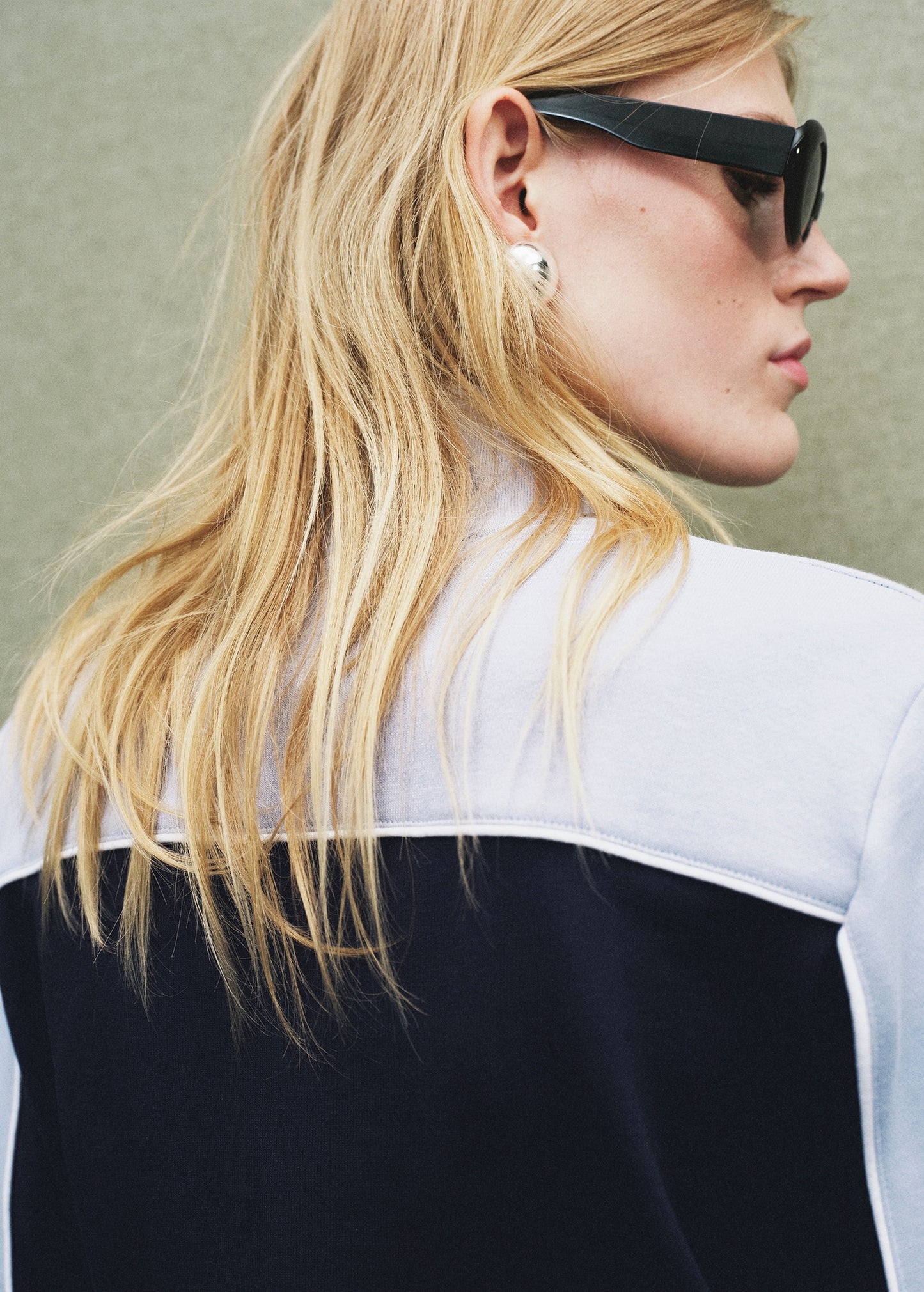 Two-tone fitted jacket