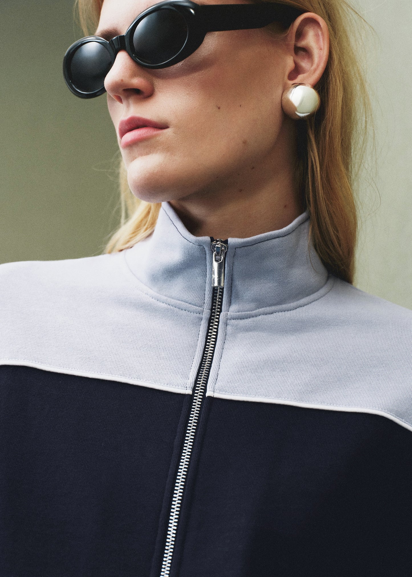 Two-tone fitted jacket