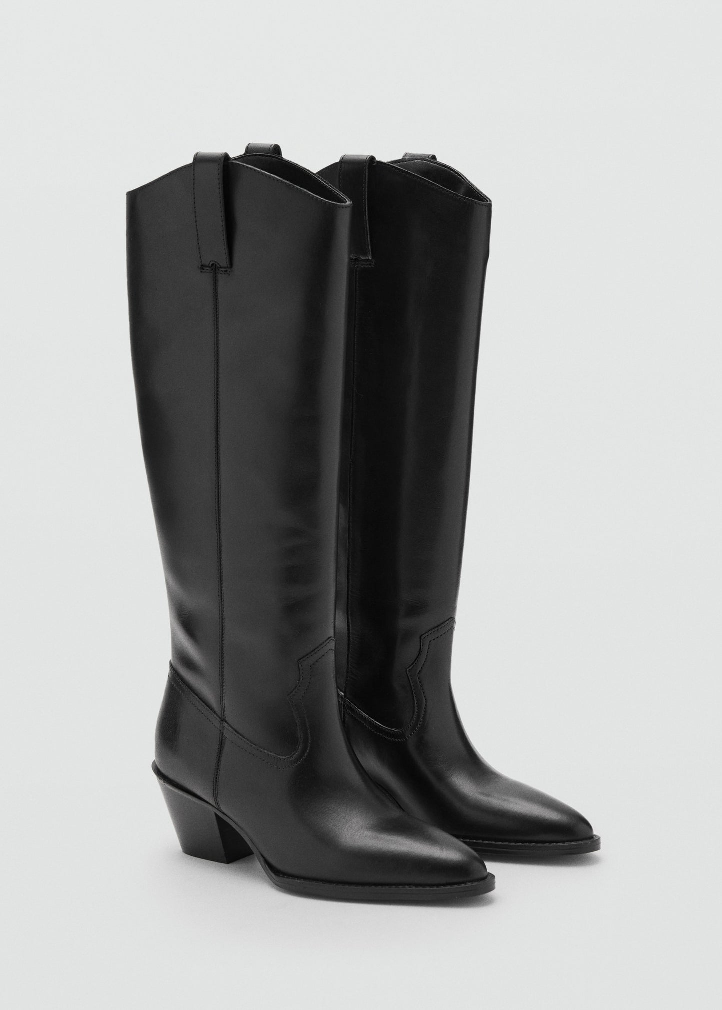 Heel leather boot