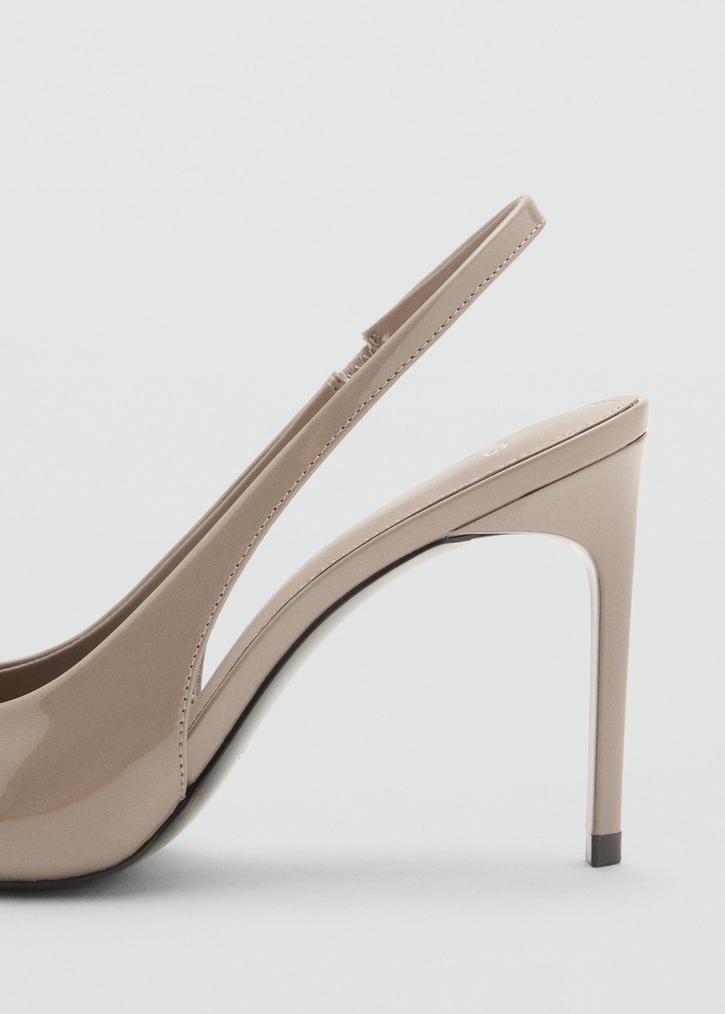 Patent heeled shoes