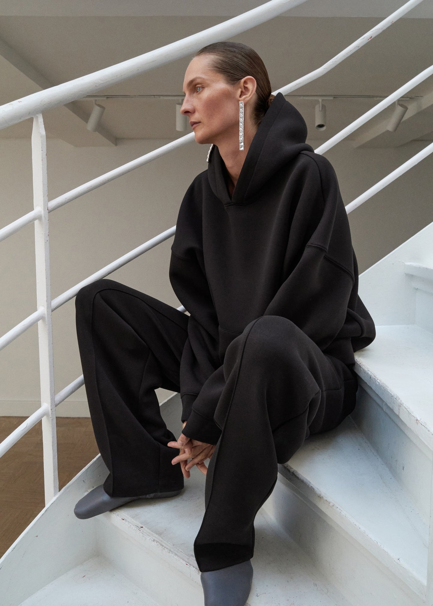 Jogger trousers with seam detail