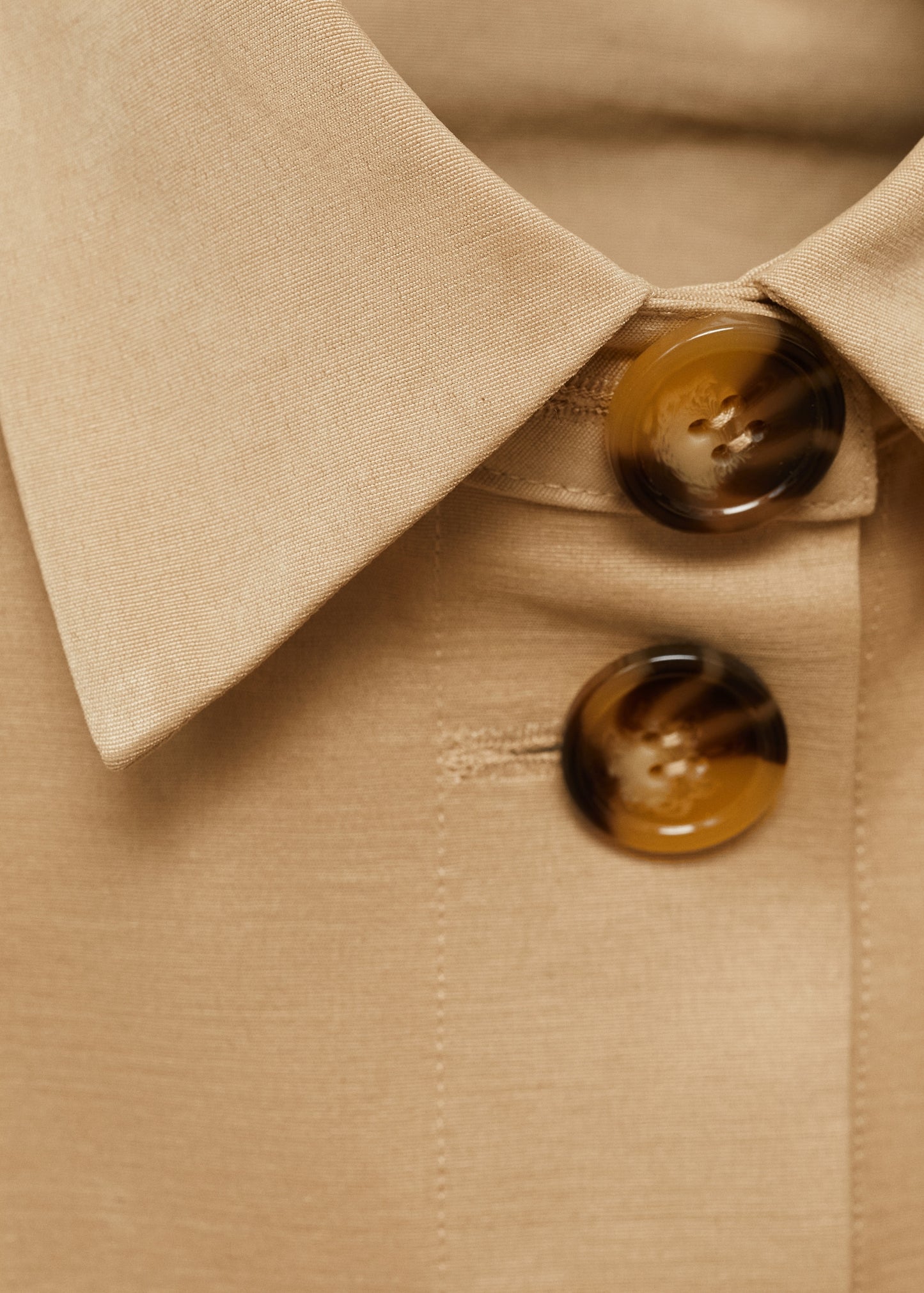 Cape-style cropped trench