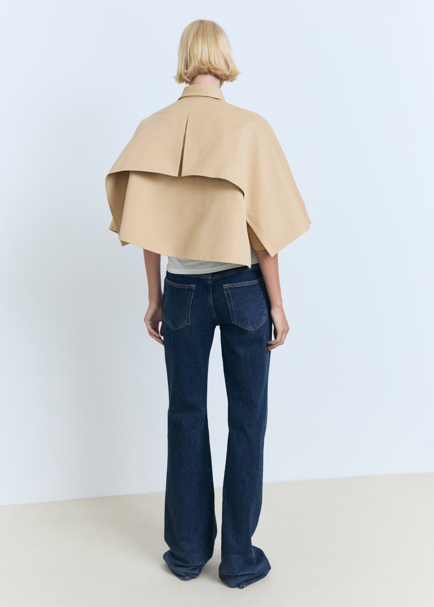 Cape-style cropped trench