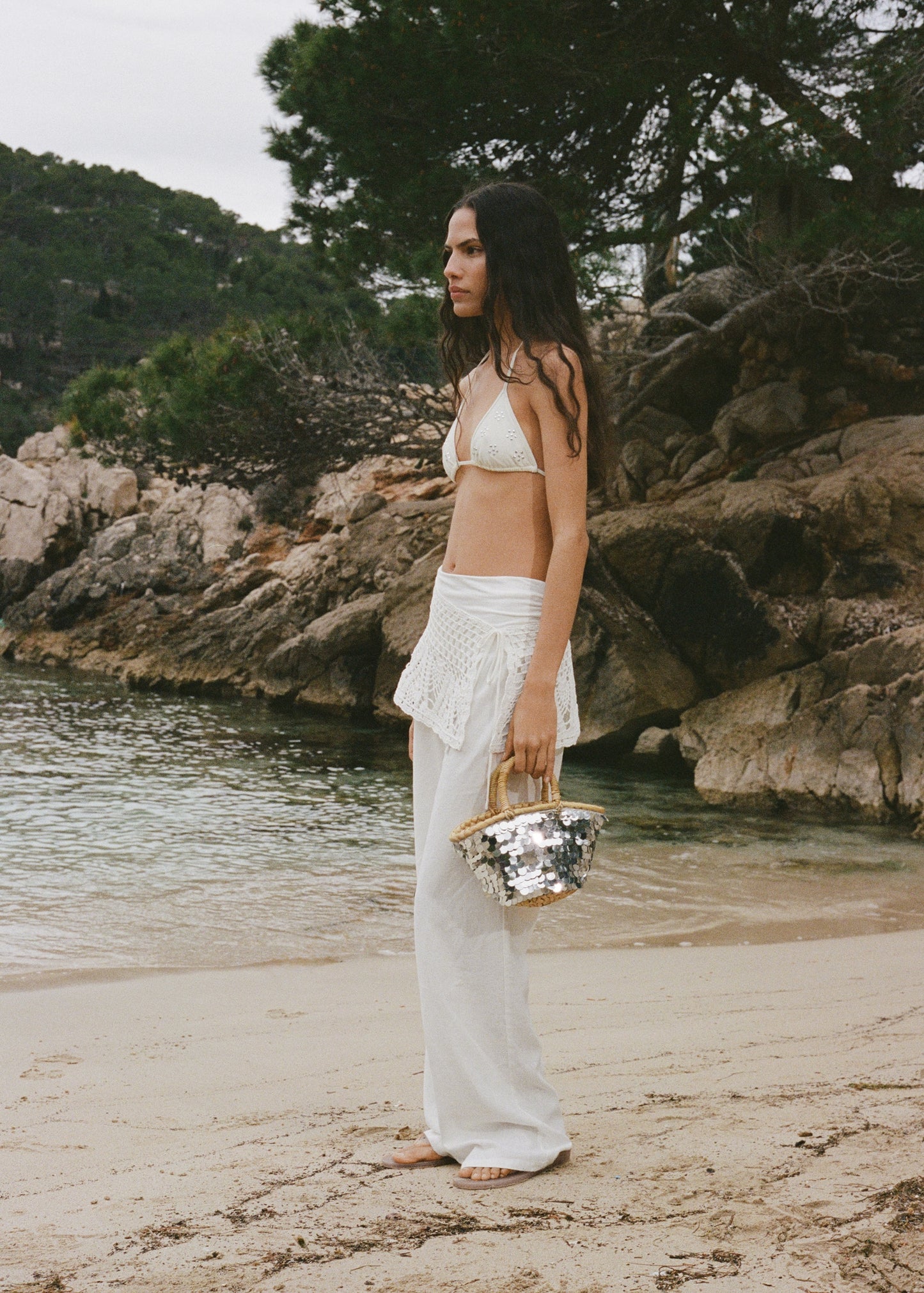 Mini sequin carrycot