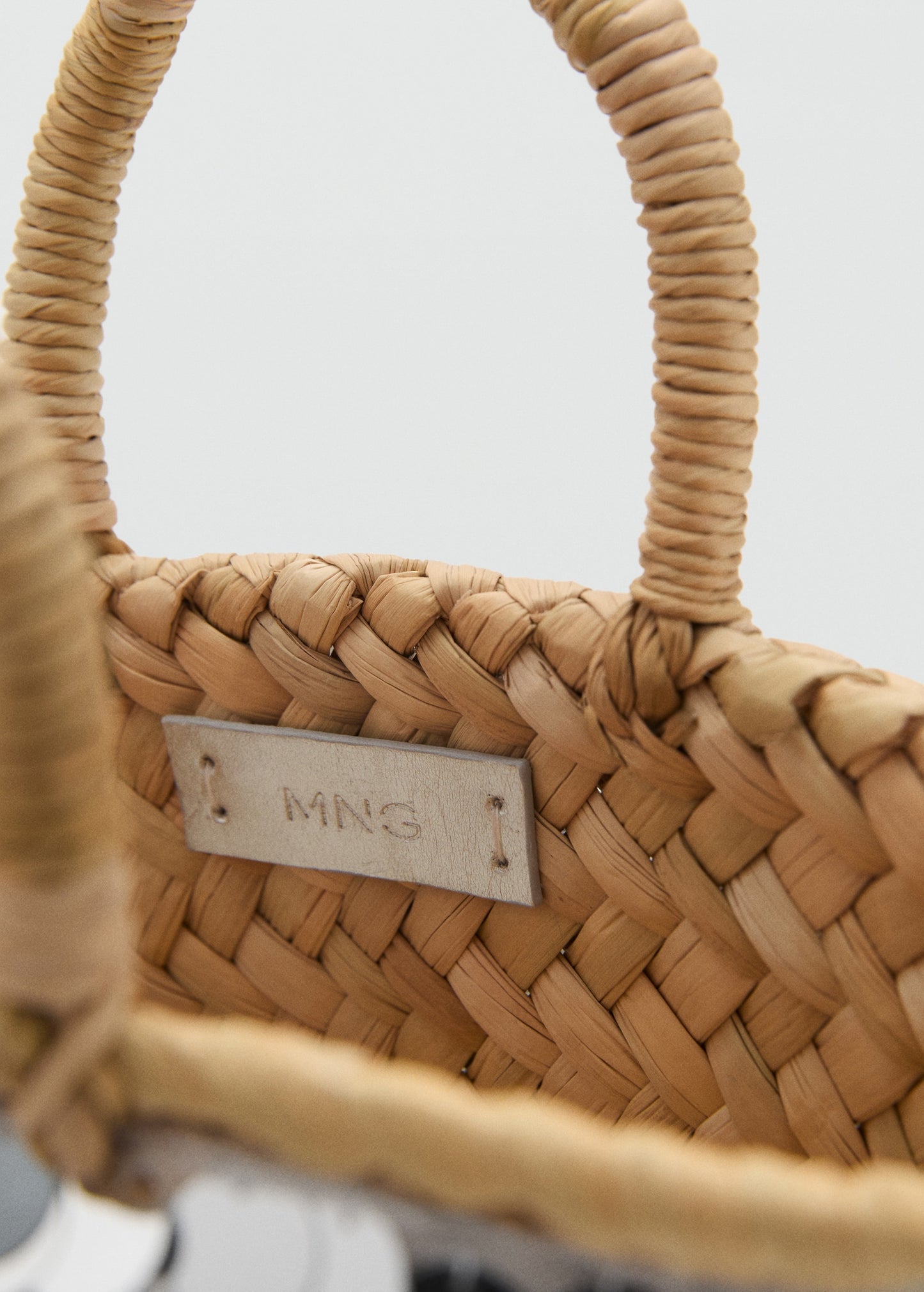 Mini sequin carrycot