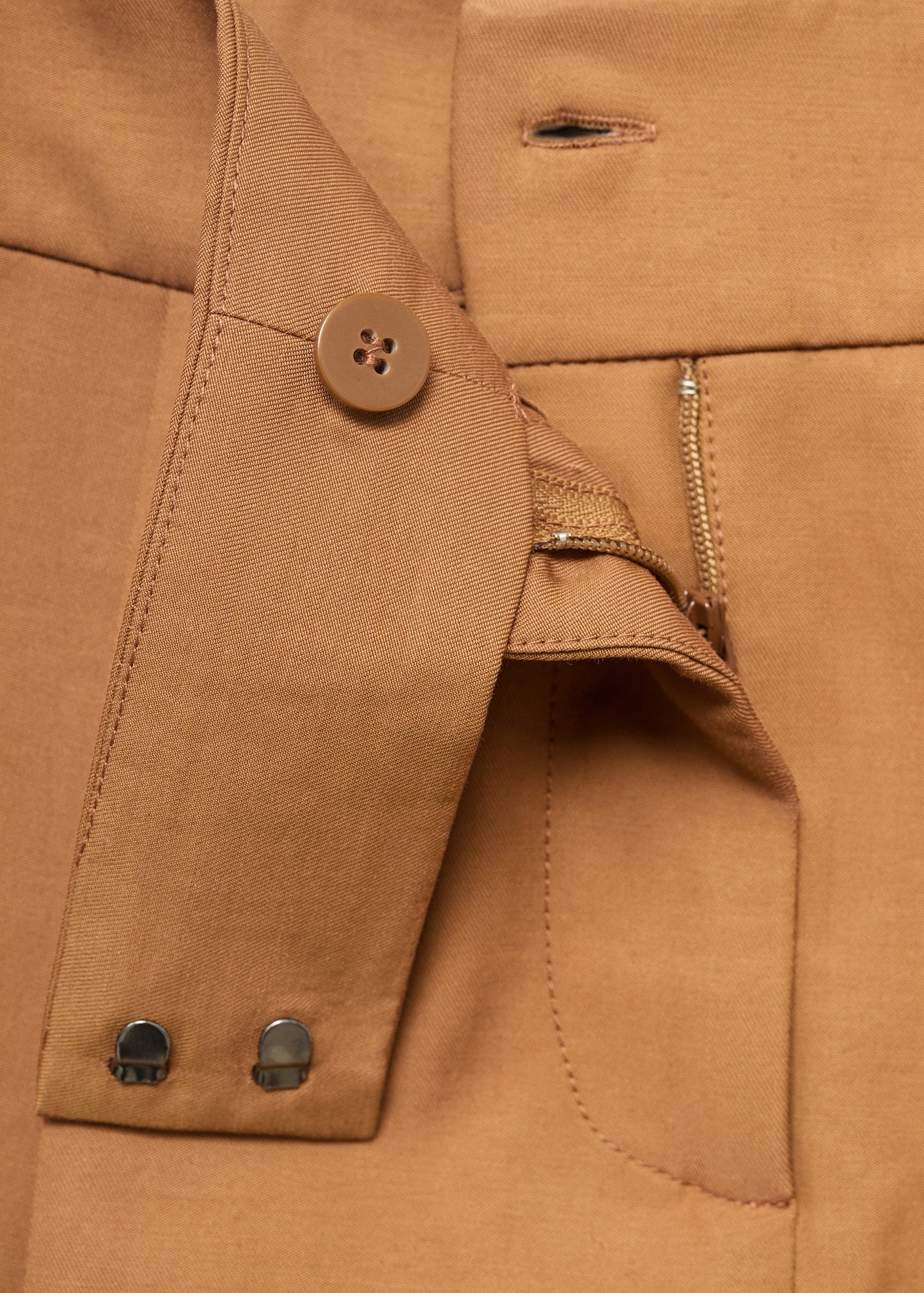 Mini-skirt with pleats