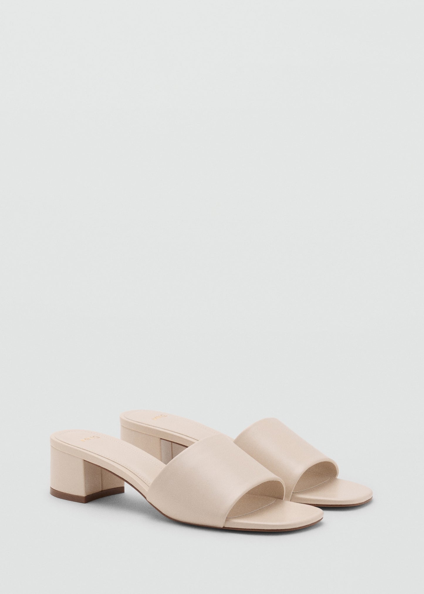 Block-heel sandals with strap