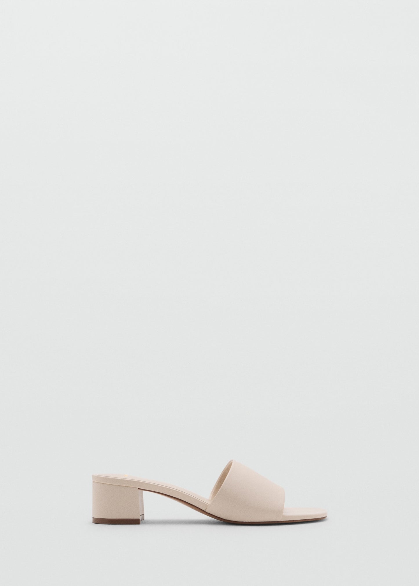 Block-heel sandals with strap