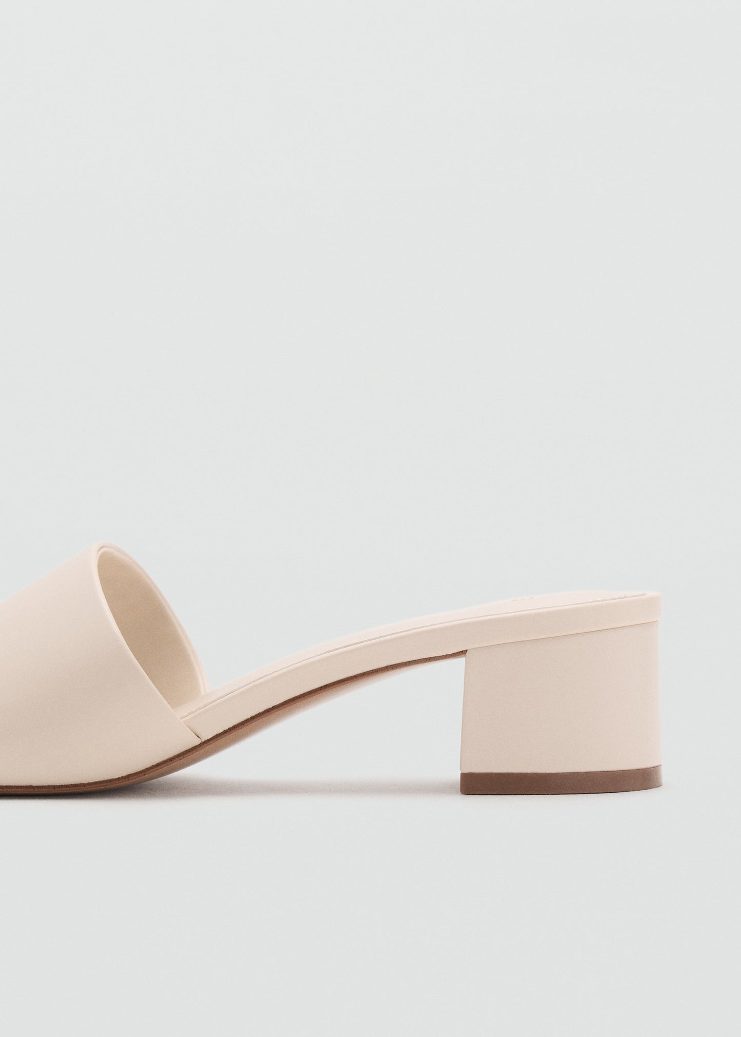 Block-heel sandals with strap
