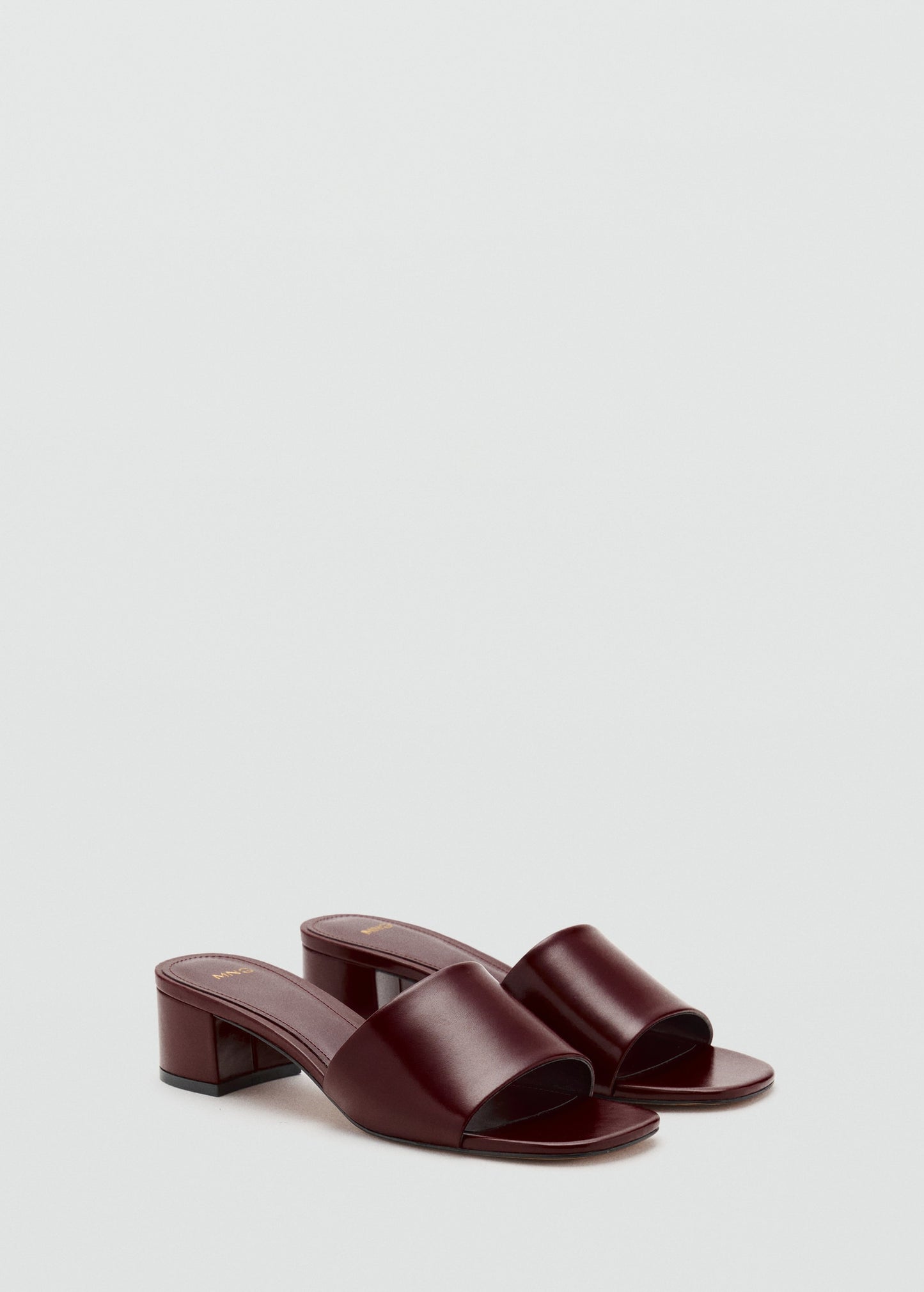 Block-heel sandals with strap