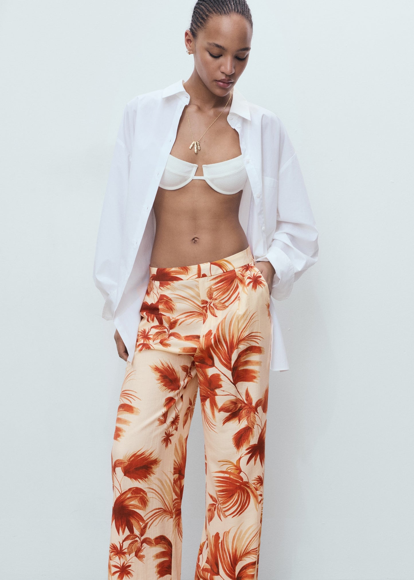 Flowing palm-tree print trousers