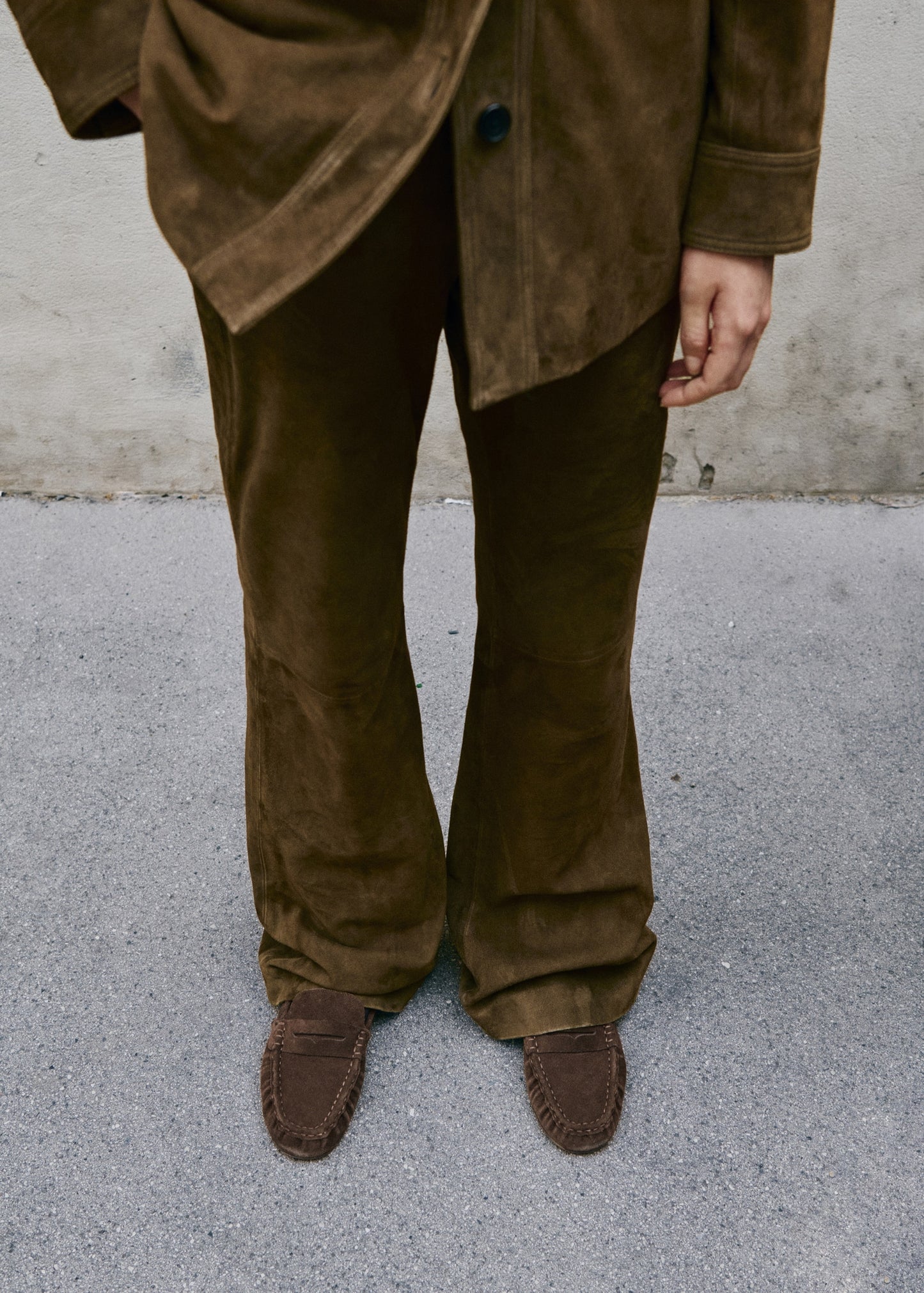 Suede shoe with ruched toe