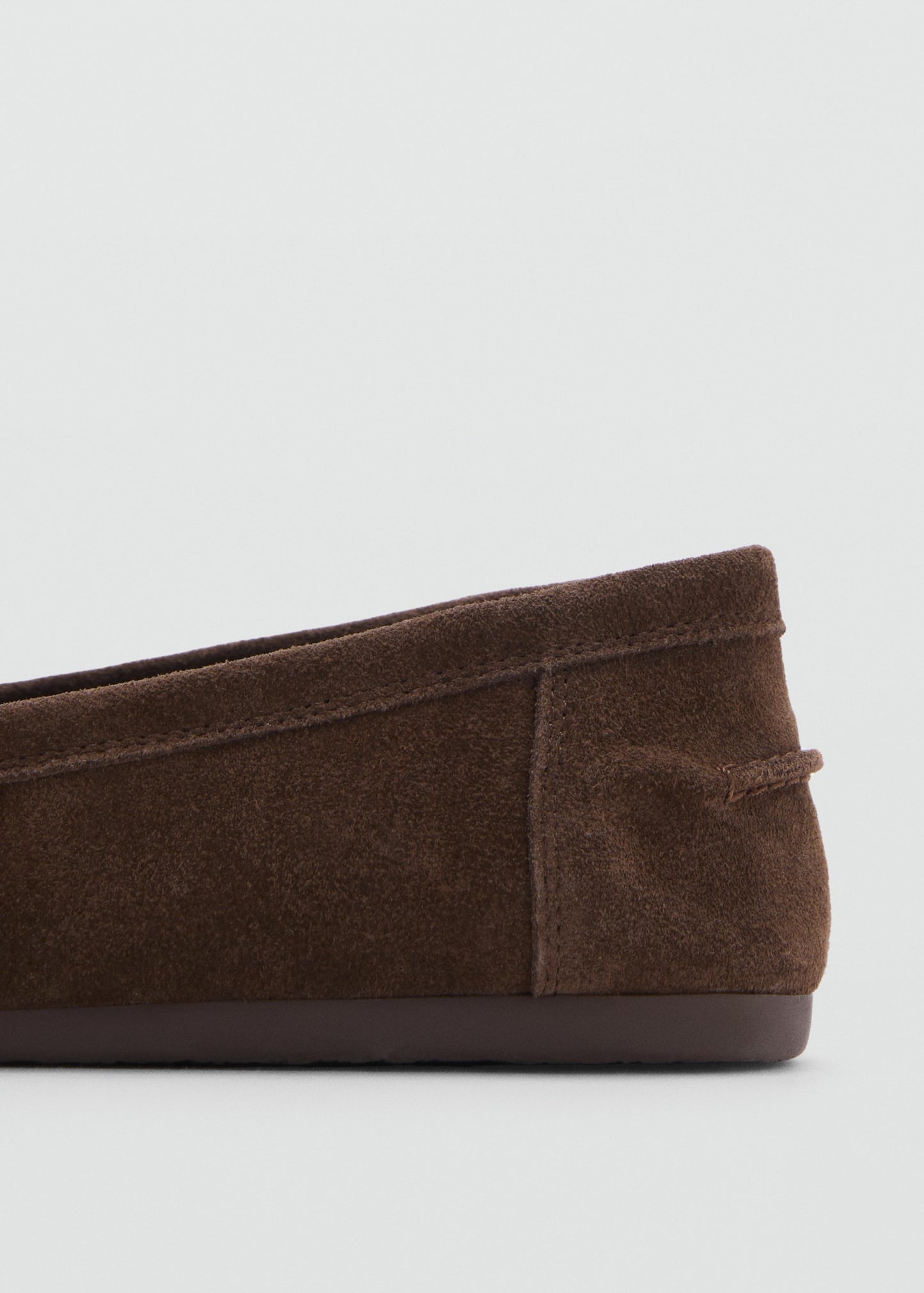 Suede shoe with ruched toe