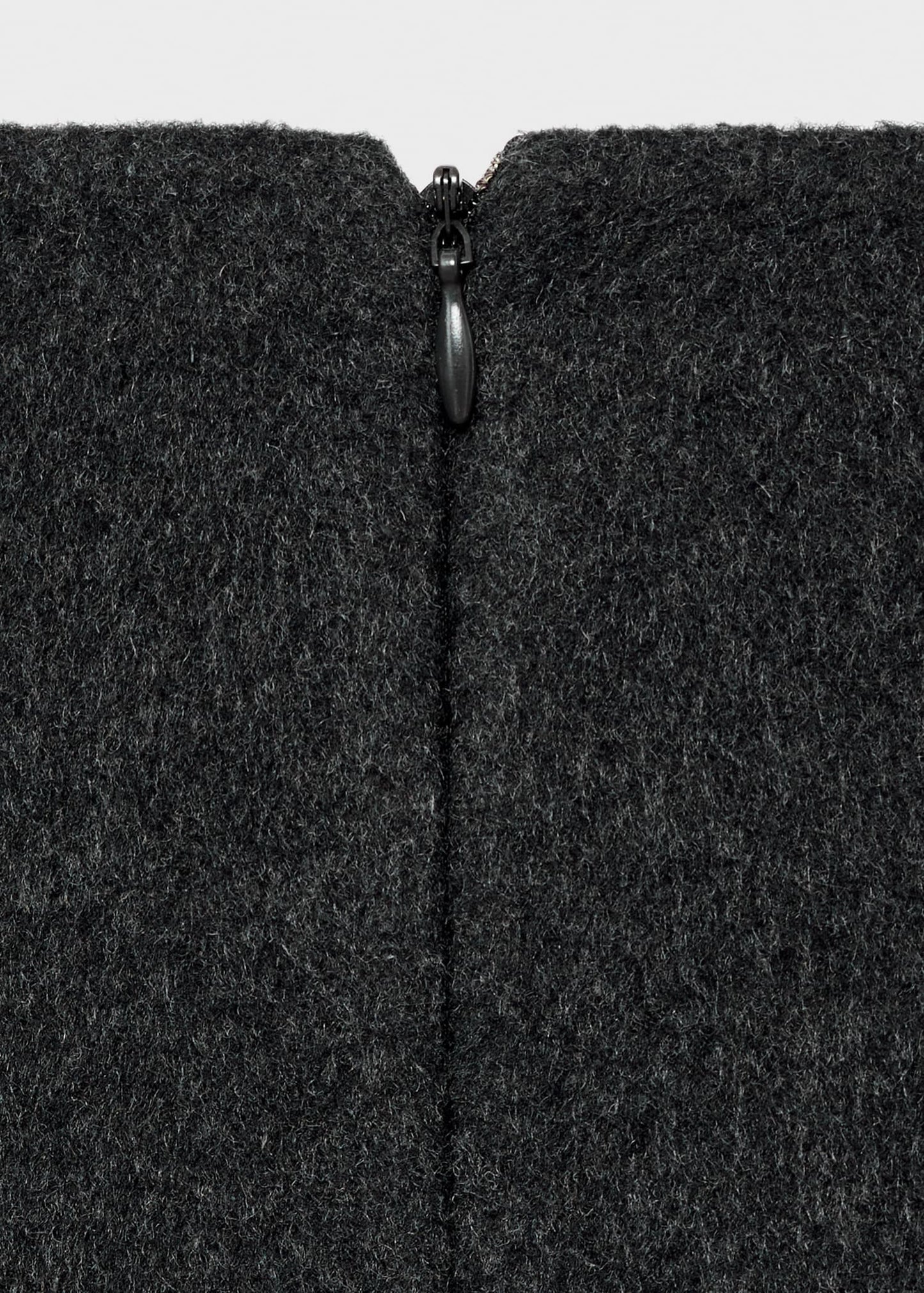 Wool top with three-quarter sleeve