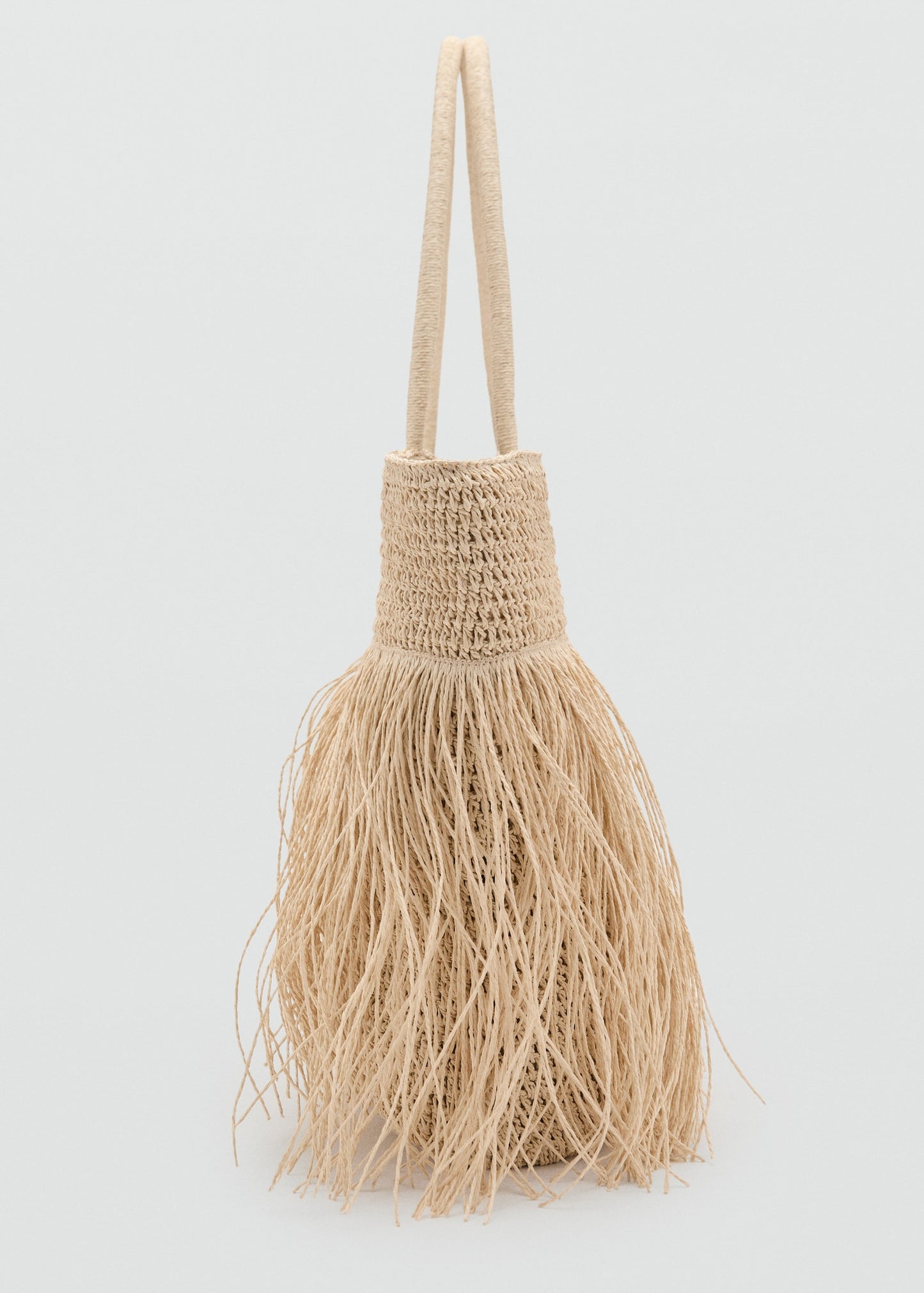 Natural fibre shoulder bag with fringes
