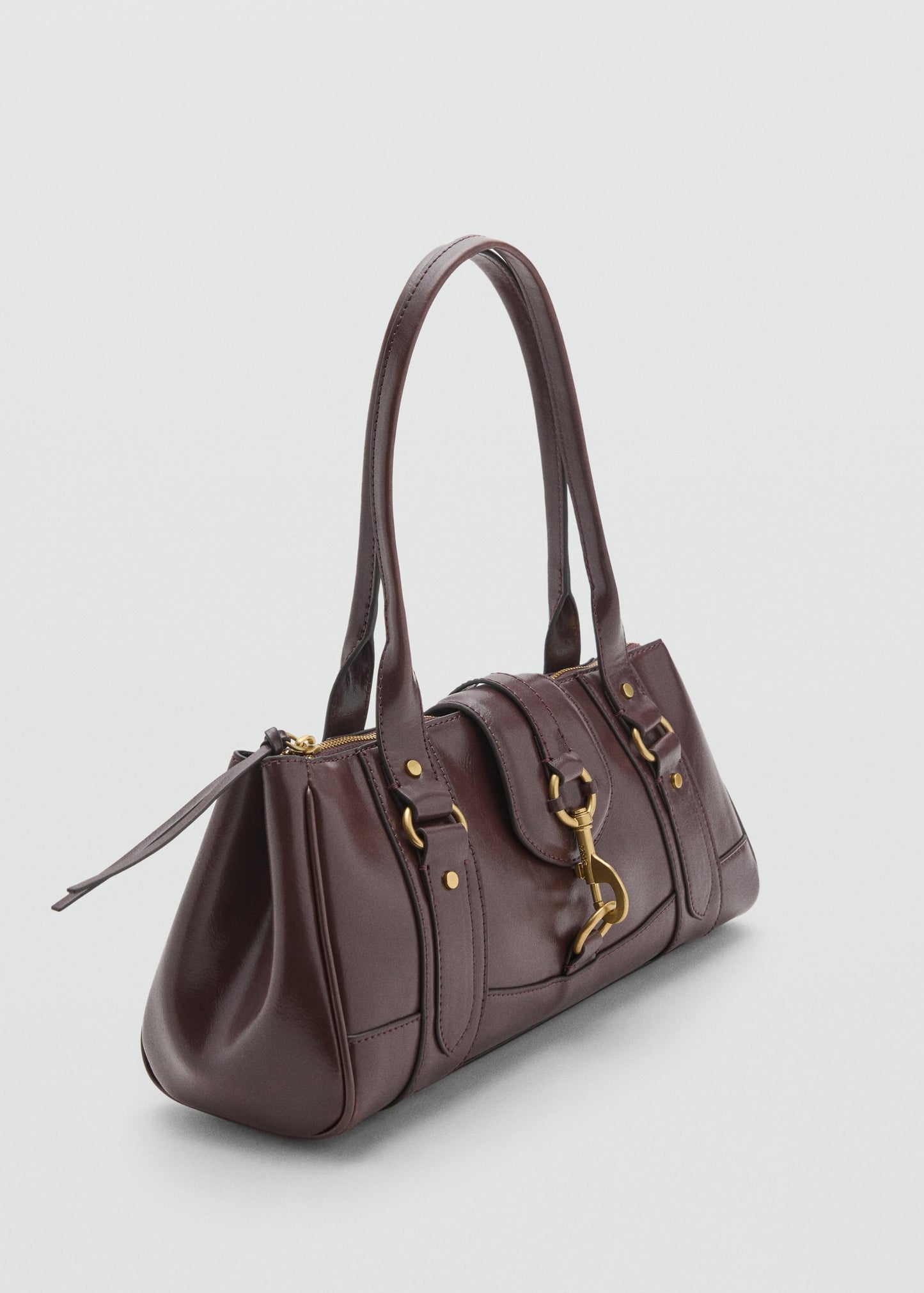 Medium shoulder bag with snap hook