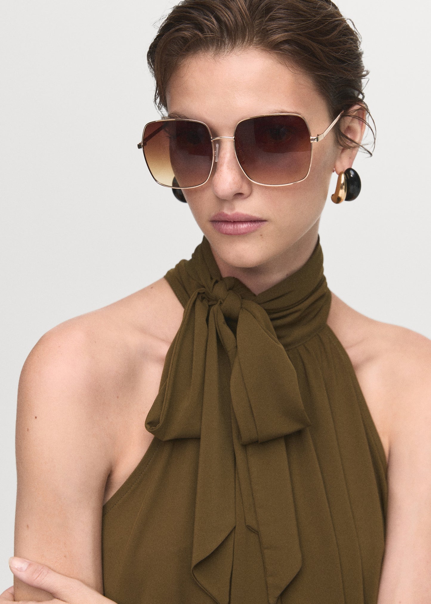 Bow halter top