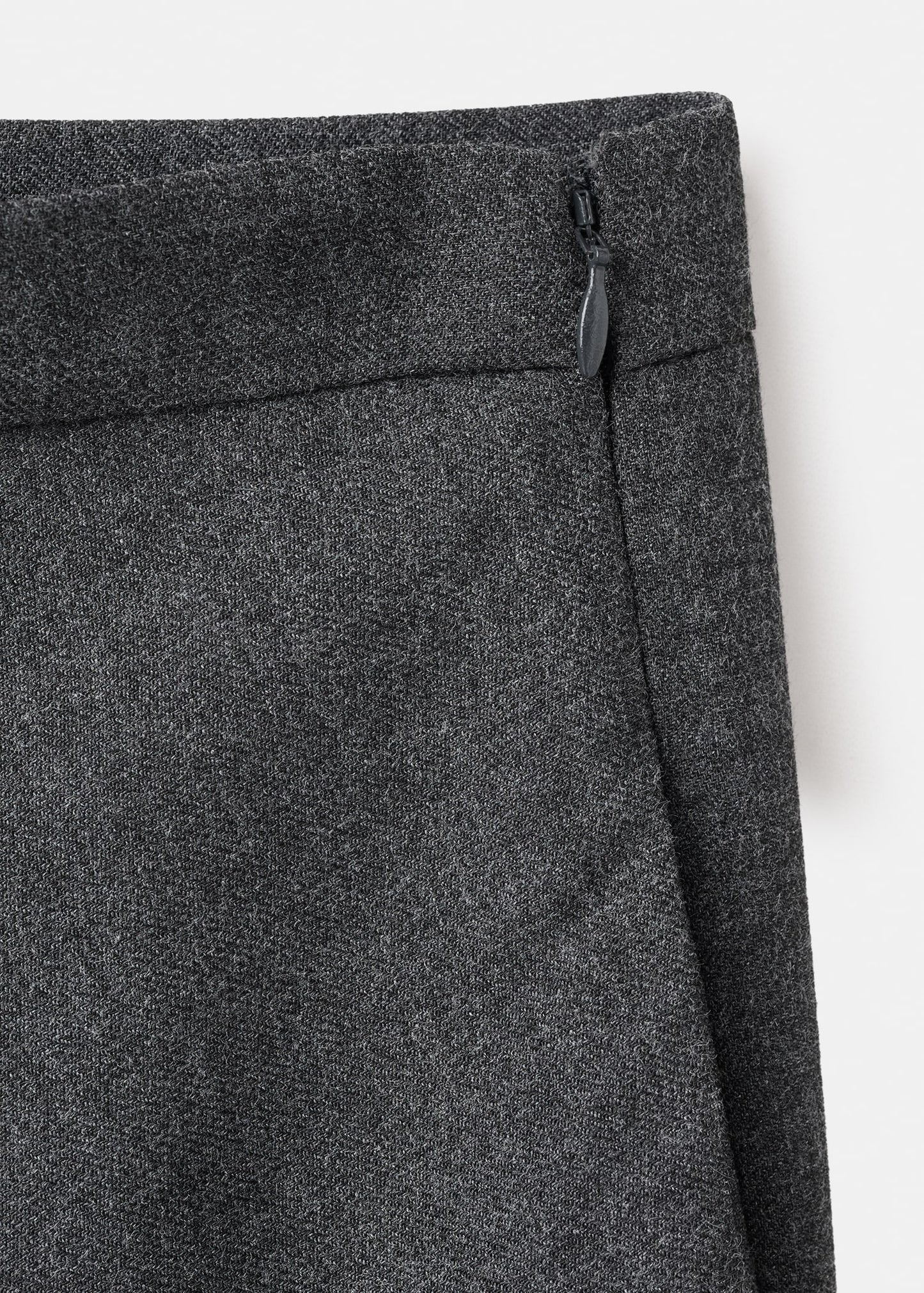 Skirt ladri