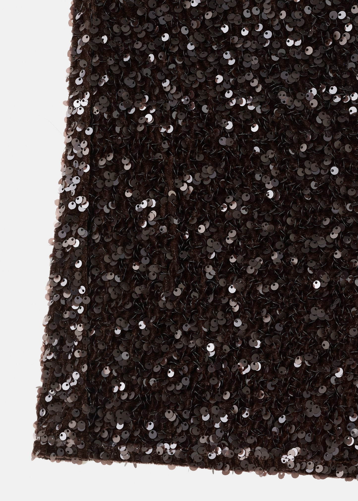 Velvet shorts with sequins