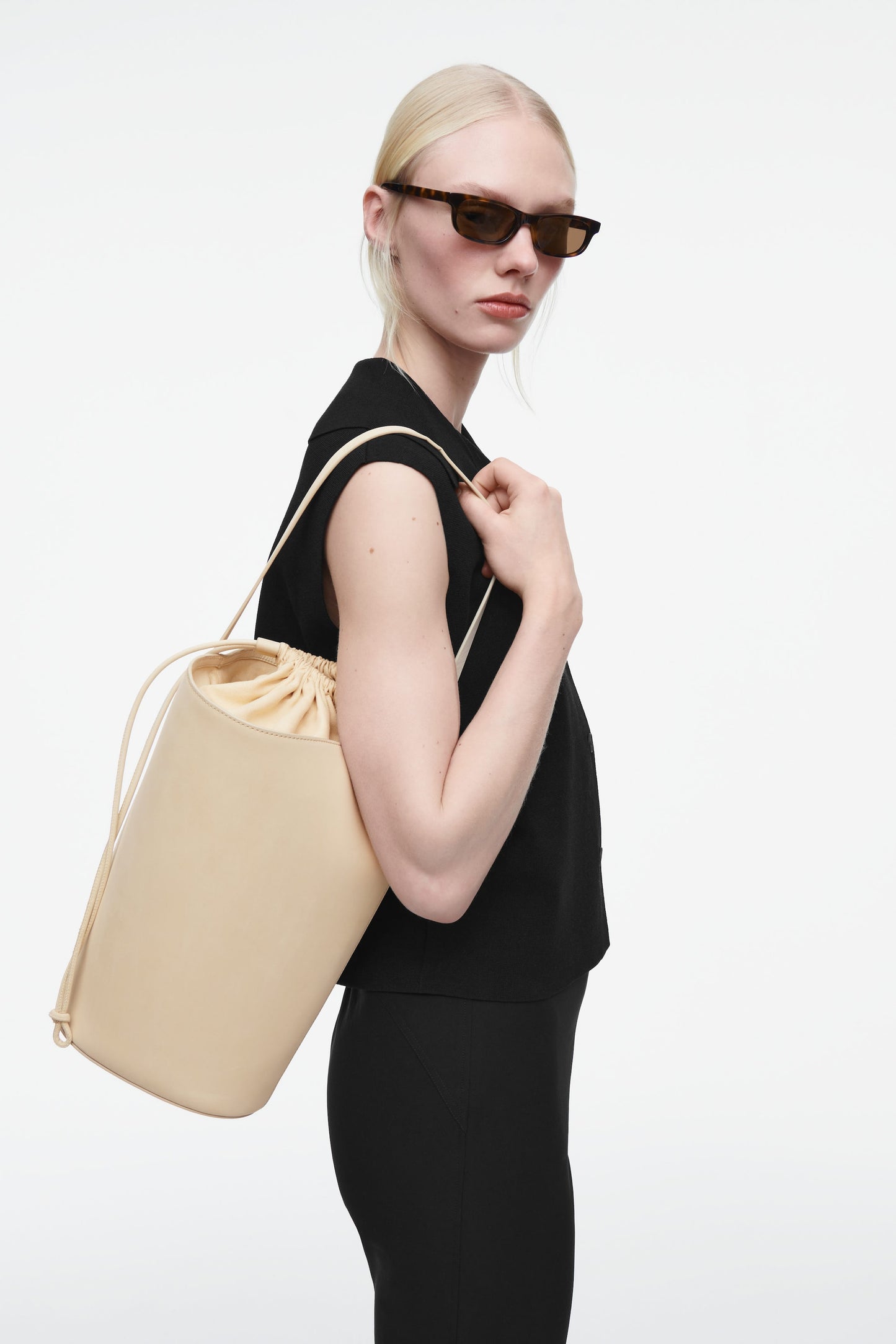 Nubuck bucket bag