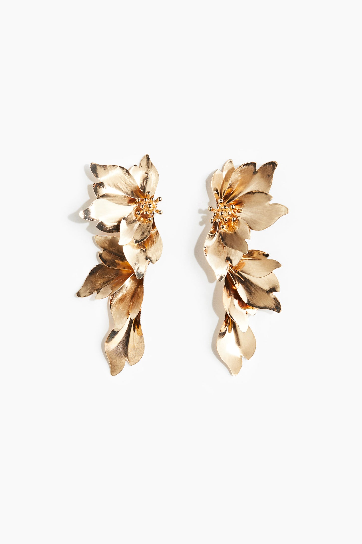 Petal dangle earrings