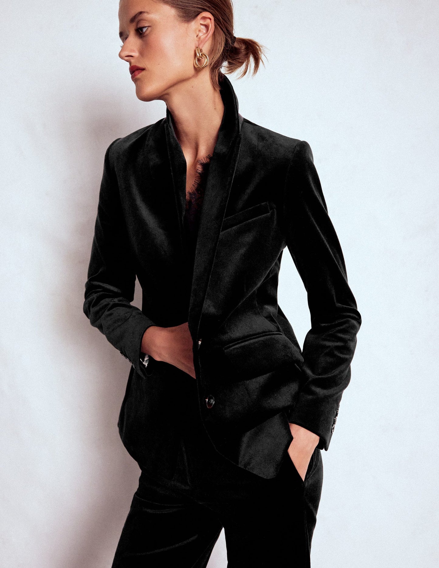 Stamford Velvet Blazer