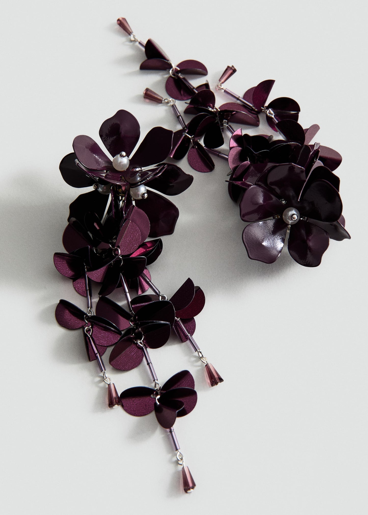 Hanging floral earrings