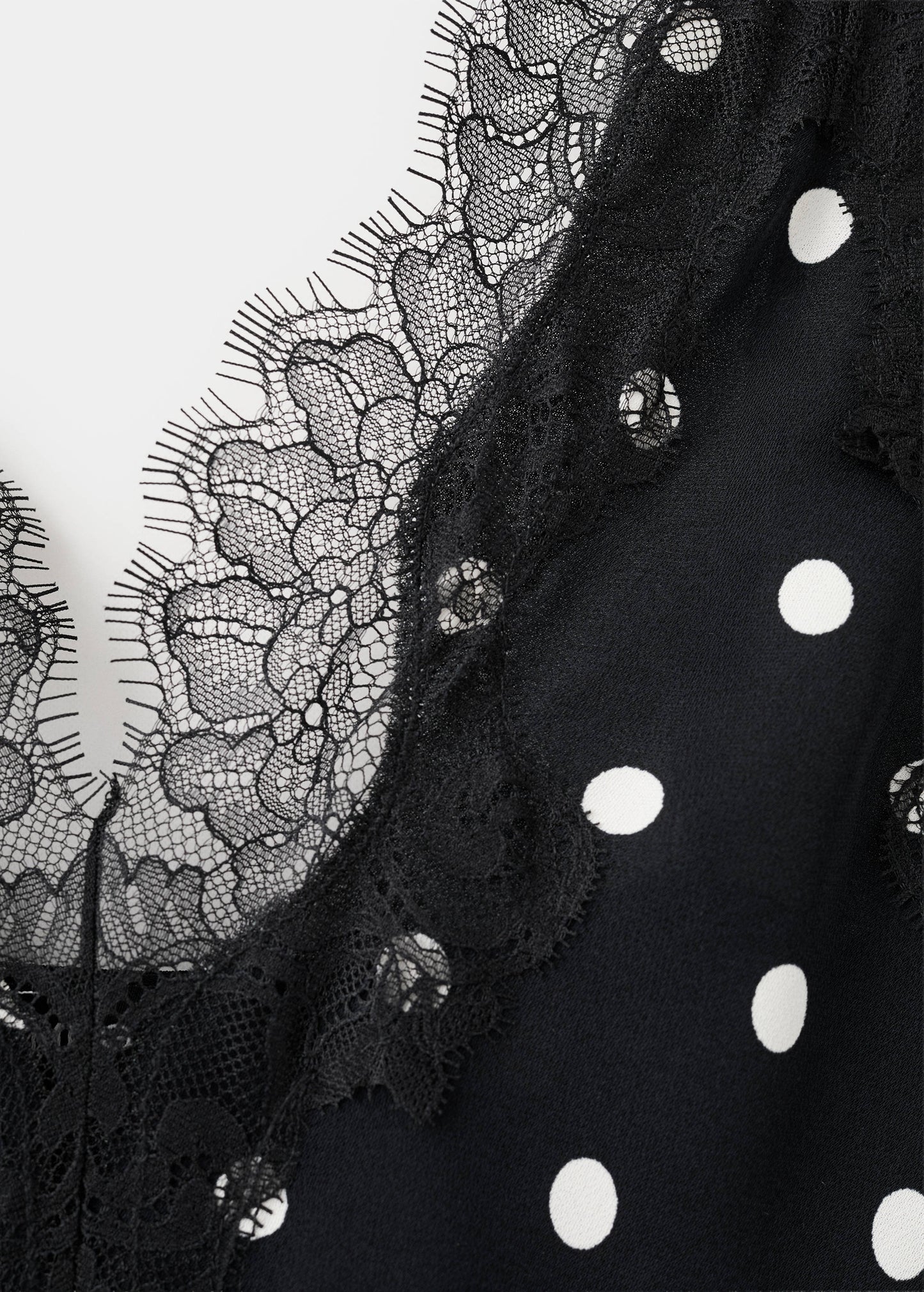 Polka dot dress with lace detail