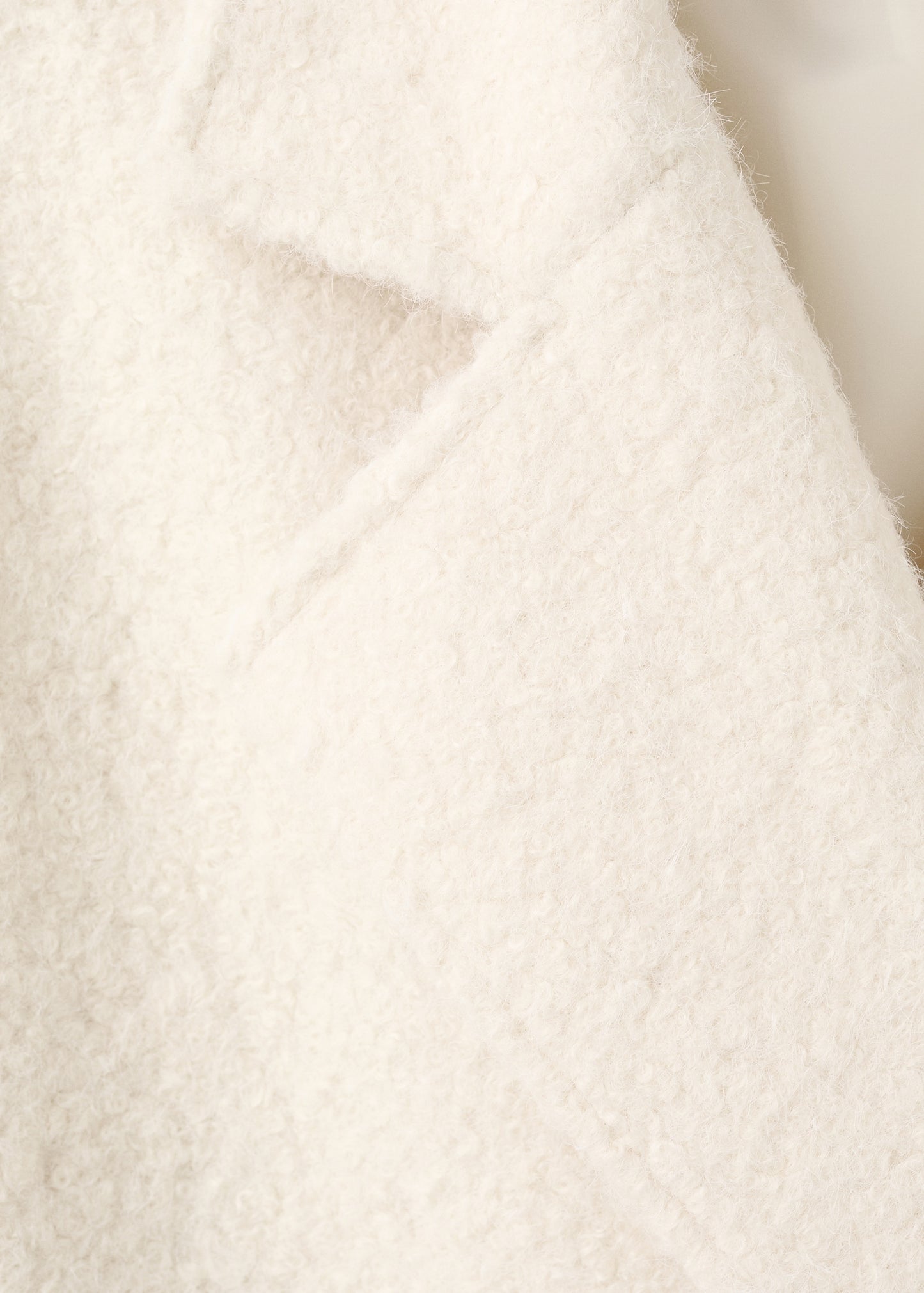 Lapels bouclé coat