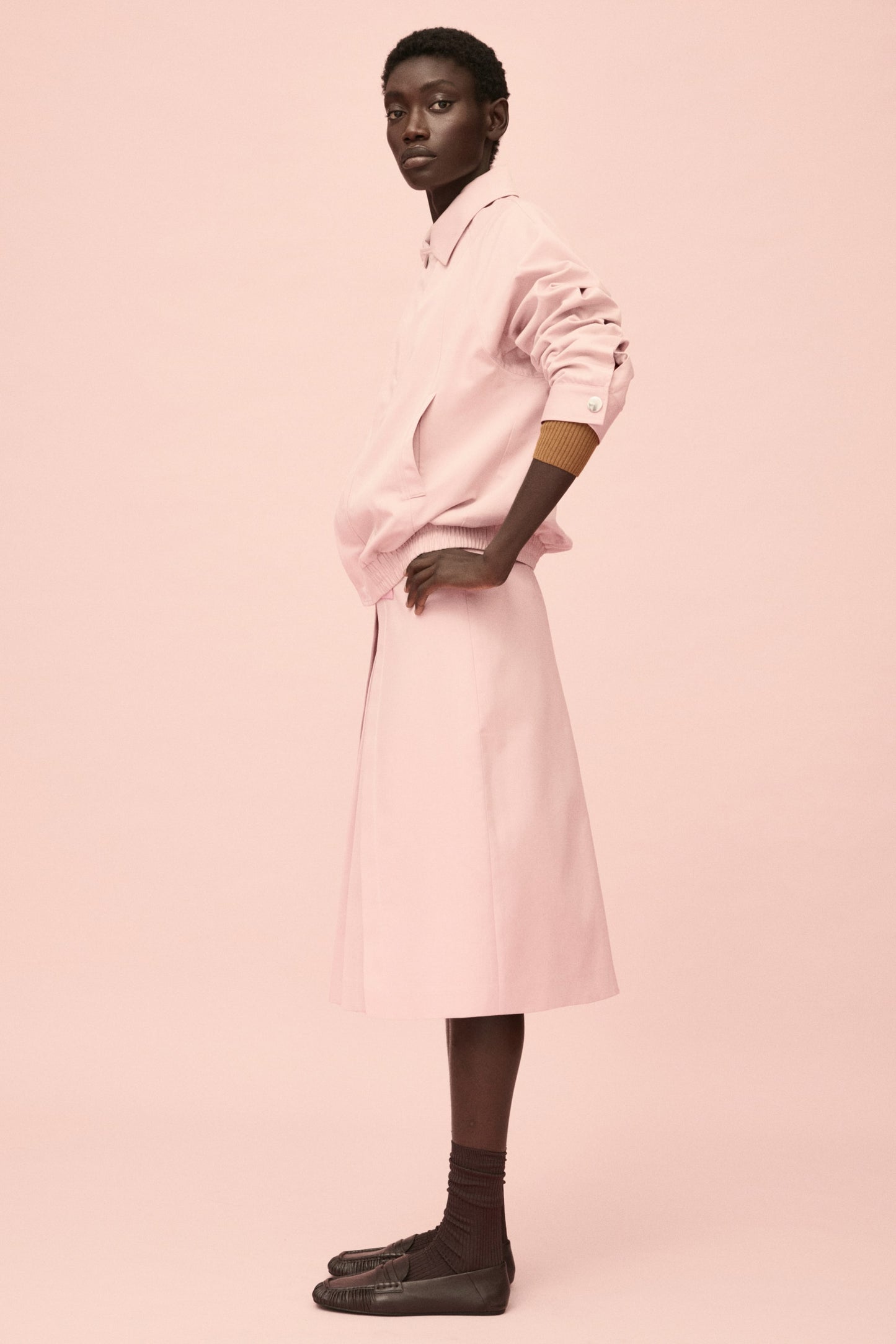 Bow-front skirt