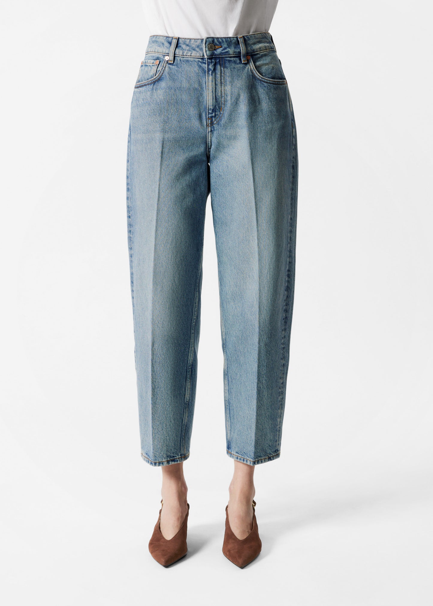 Tapered Jeans